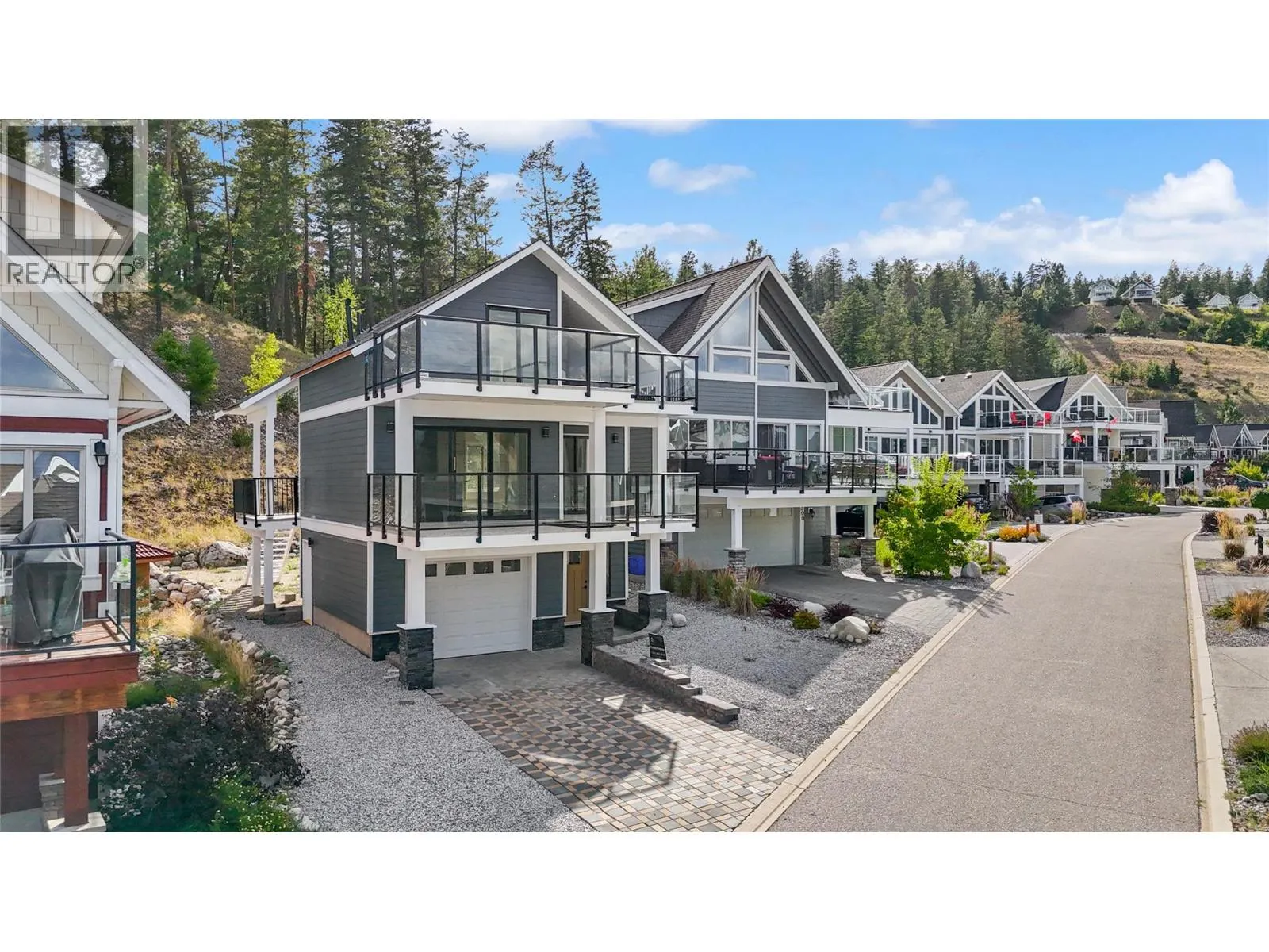 6736 Marbella Loop