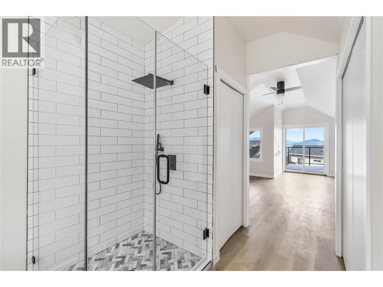 6736 Marbella Loop