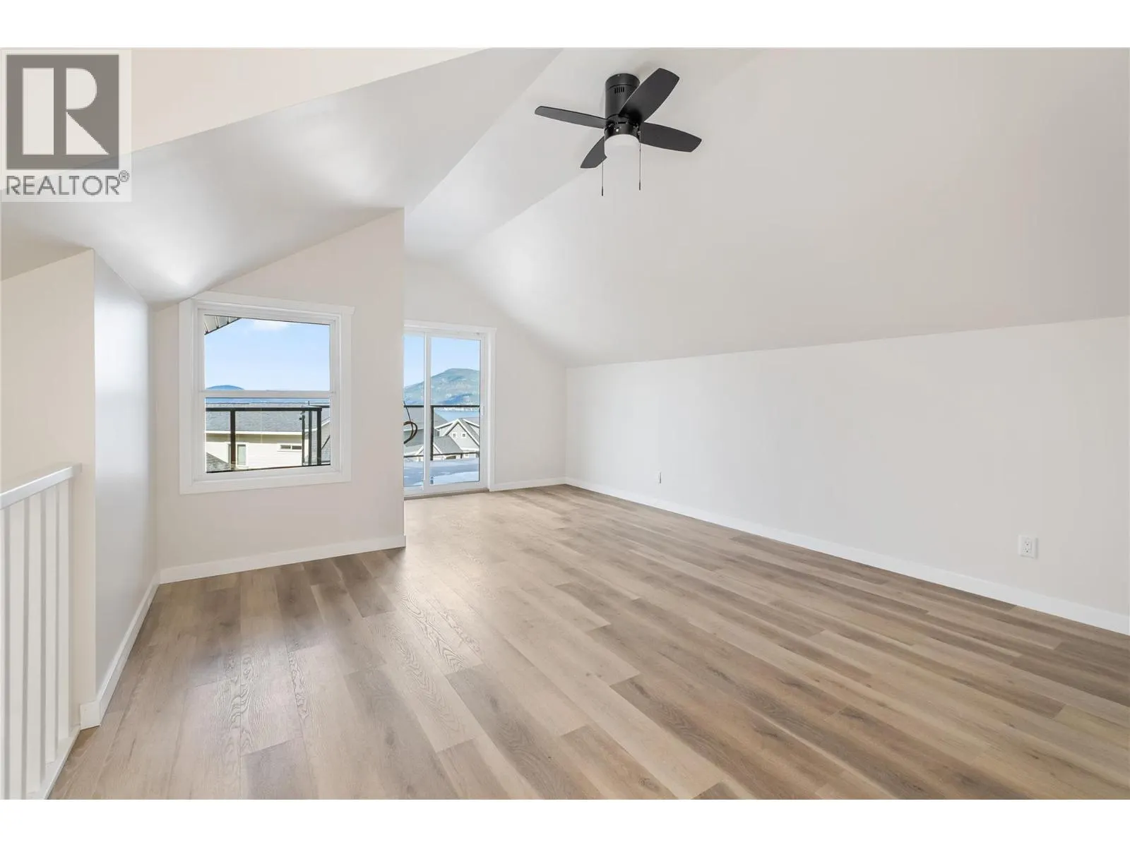 6736 Marbella Loop