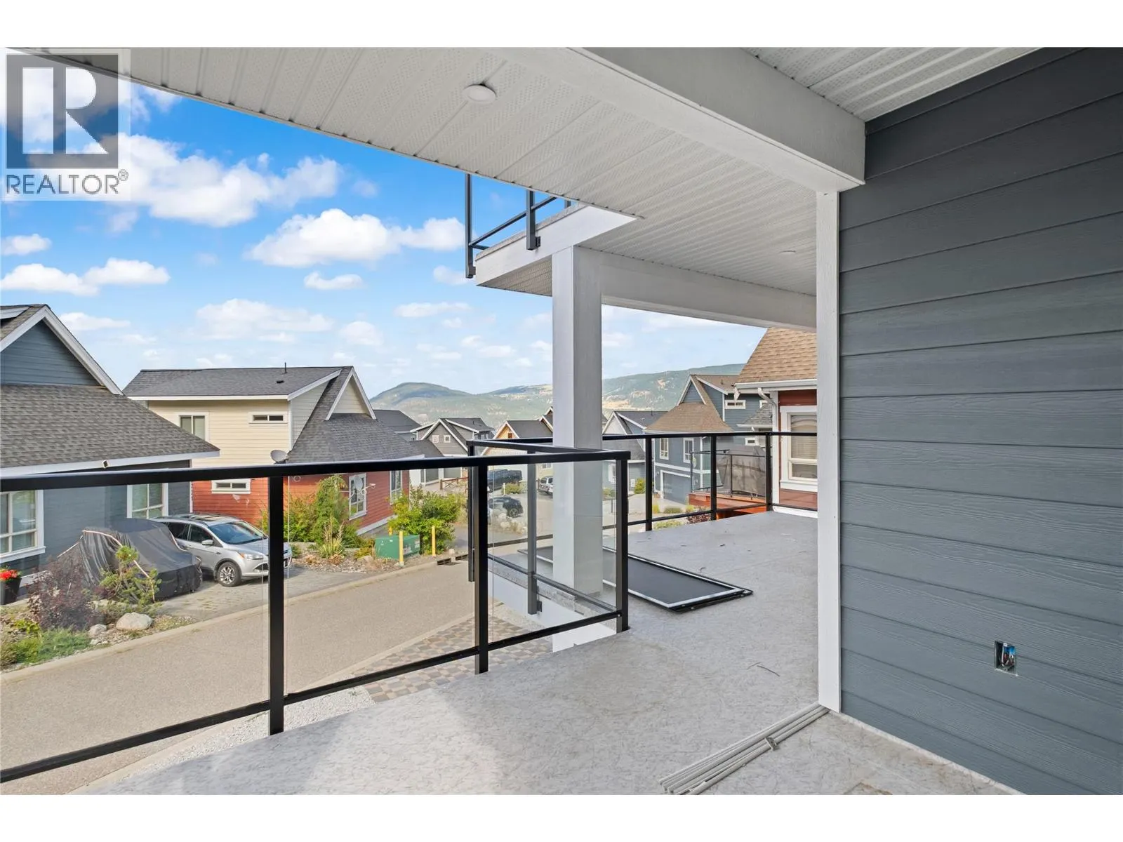 6736 Marbella Loop