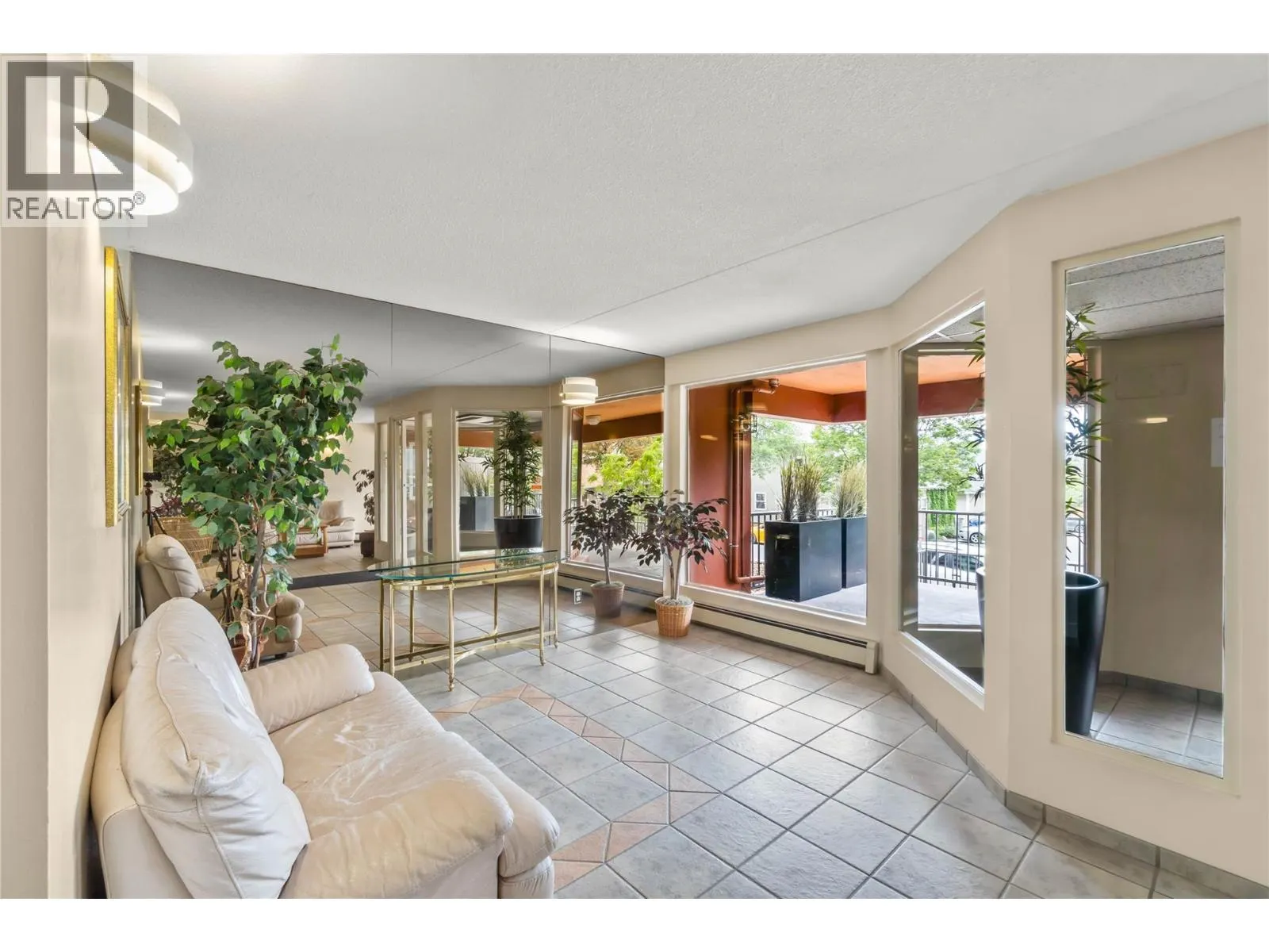 525 Nicola Street Unit# 203