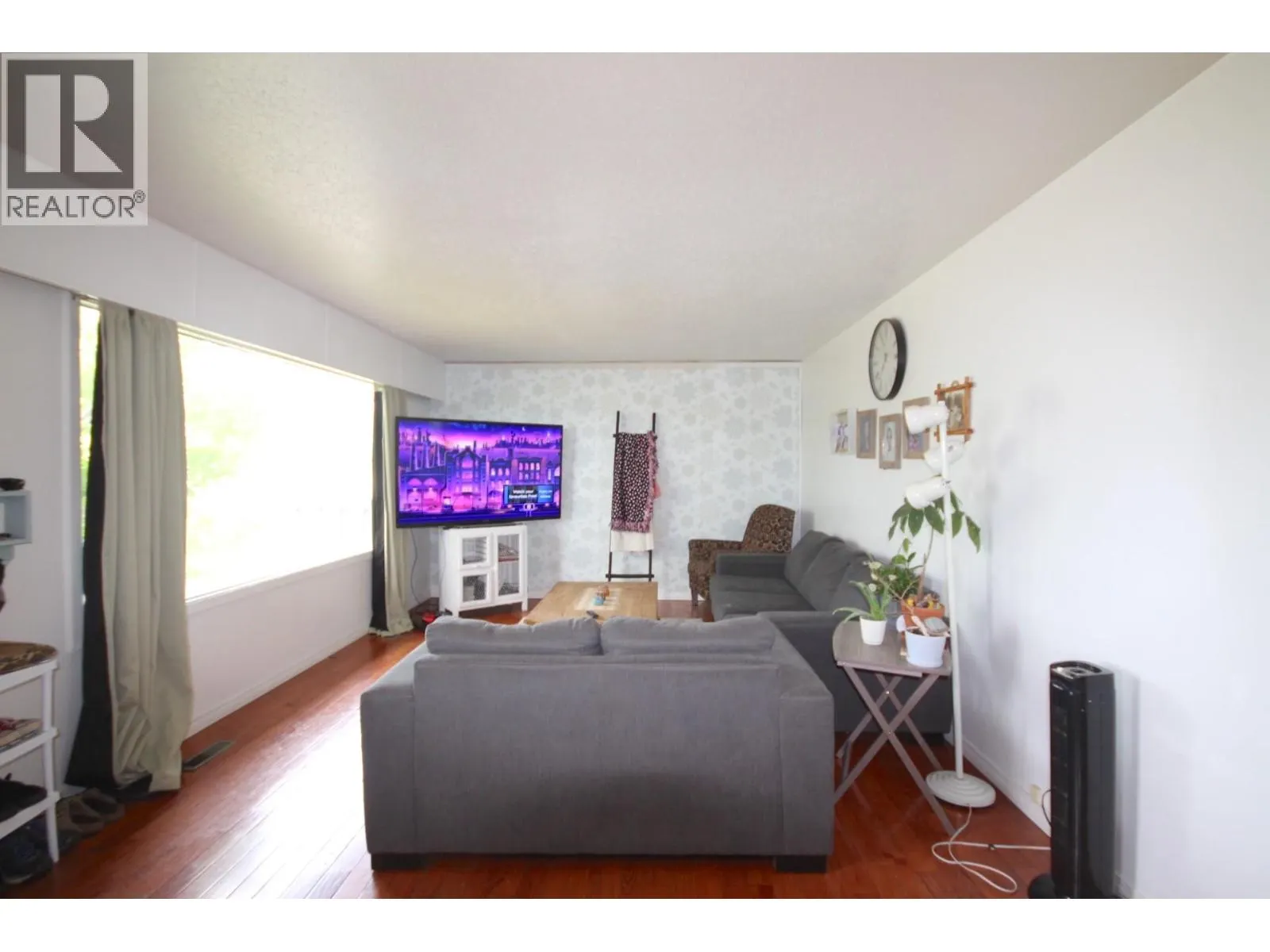 9420 Ravine Drive