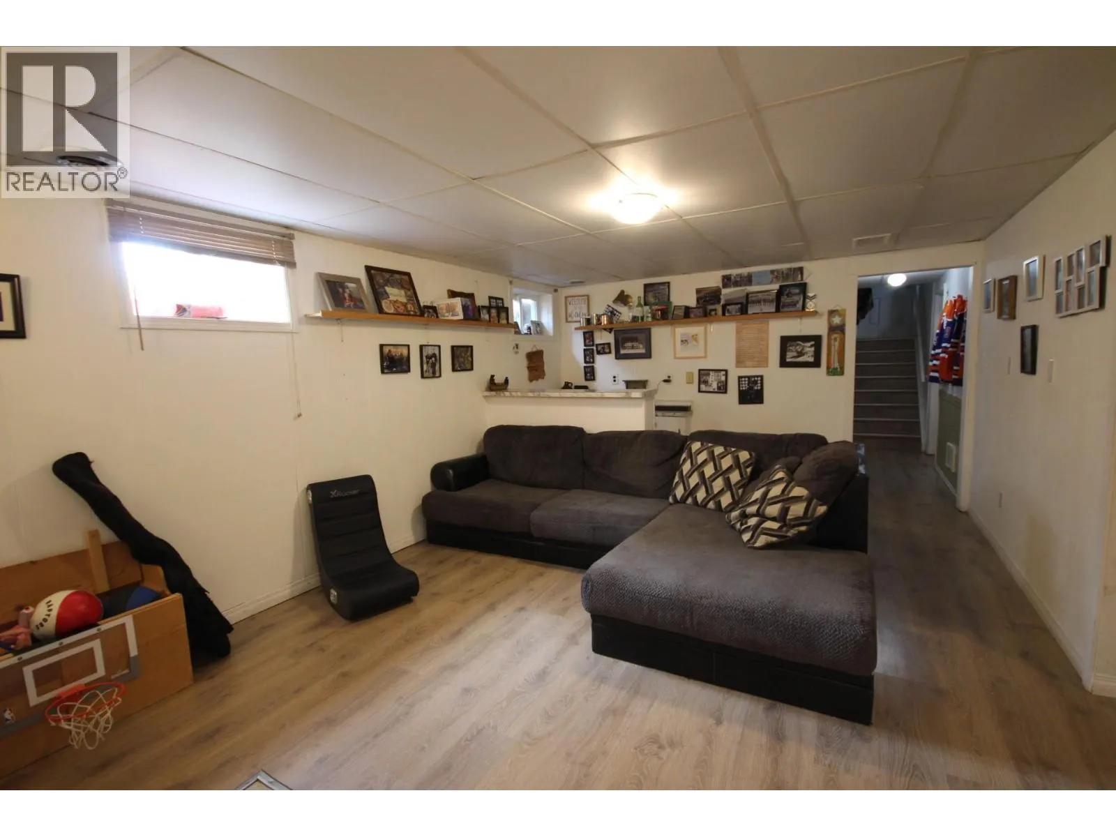 9420 Ravine Drive