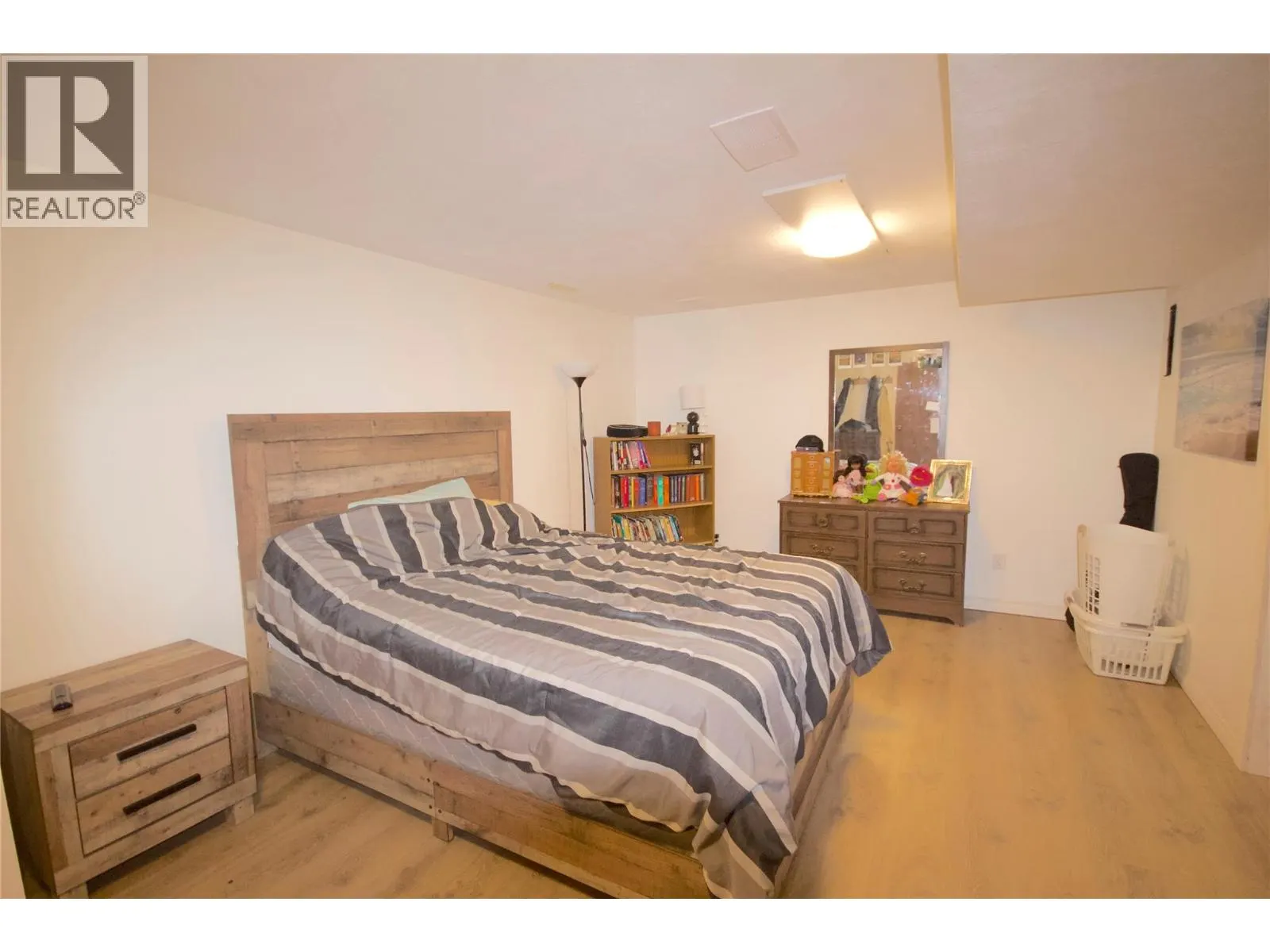 9420 Ravine Drive
