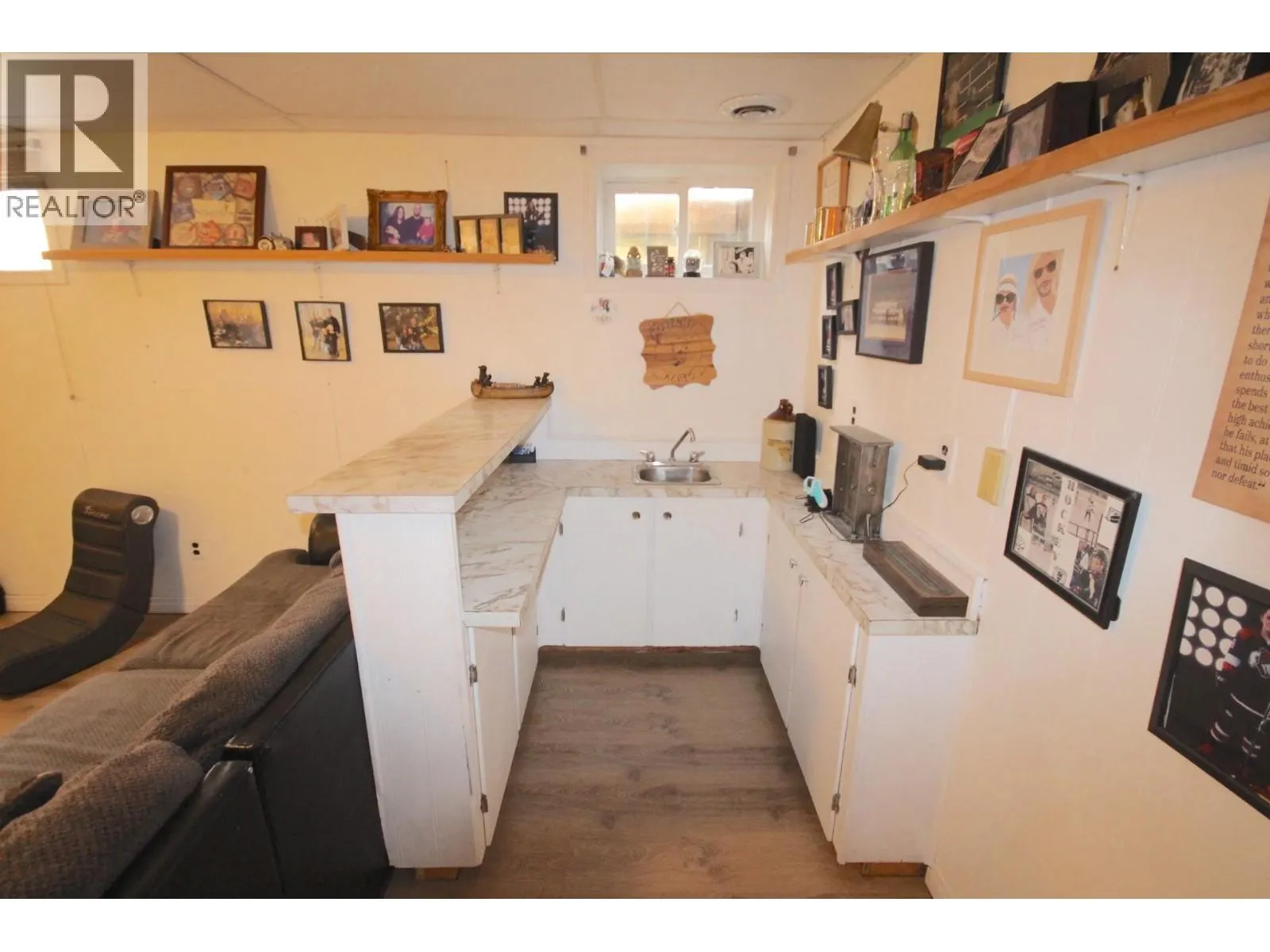 9420 Ravine Drive