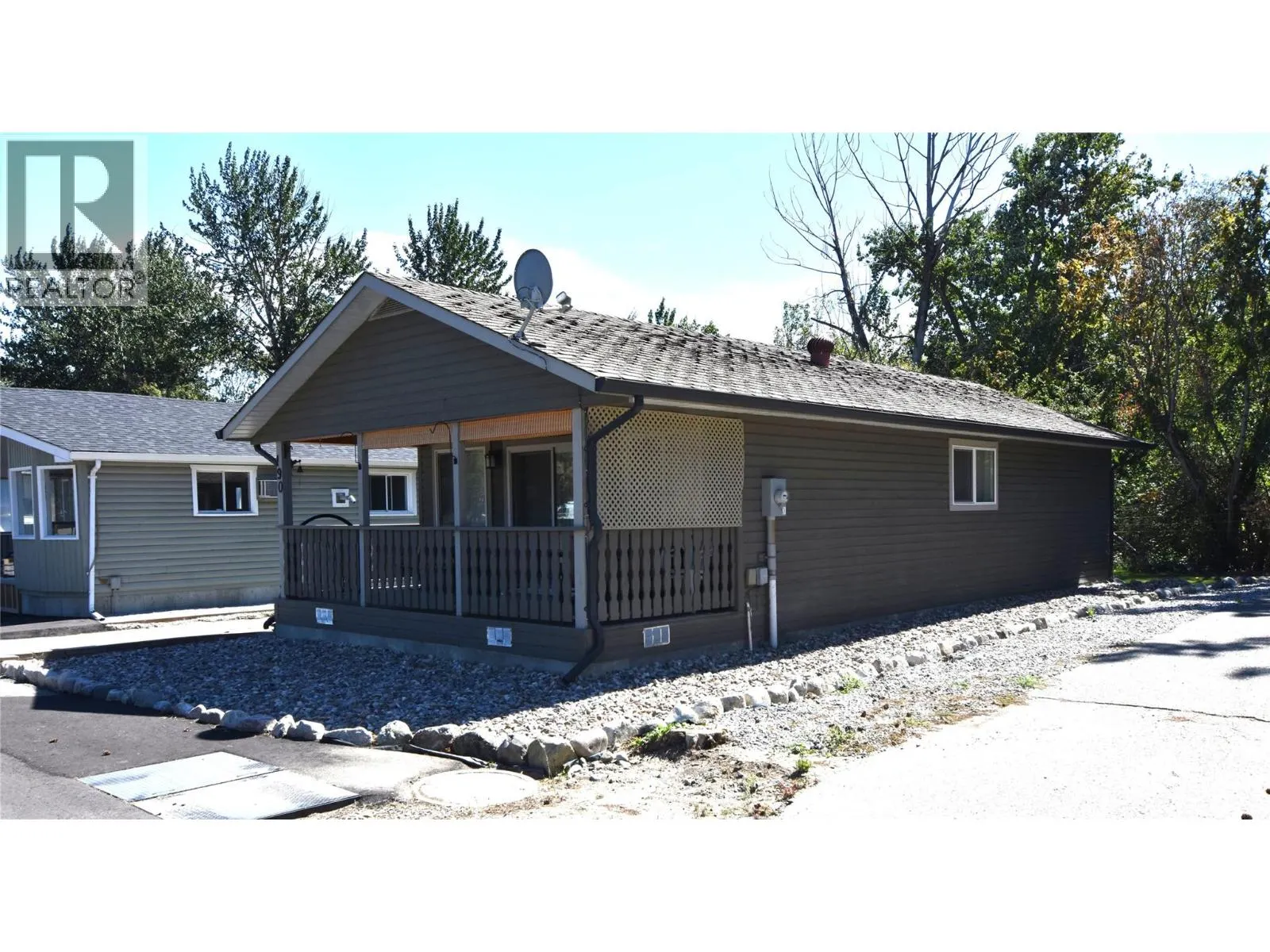 190 Falcon Avenue
