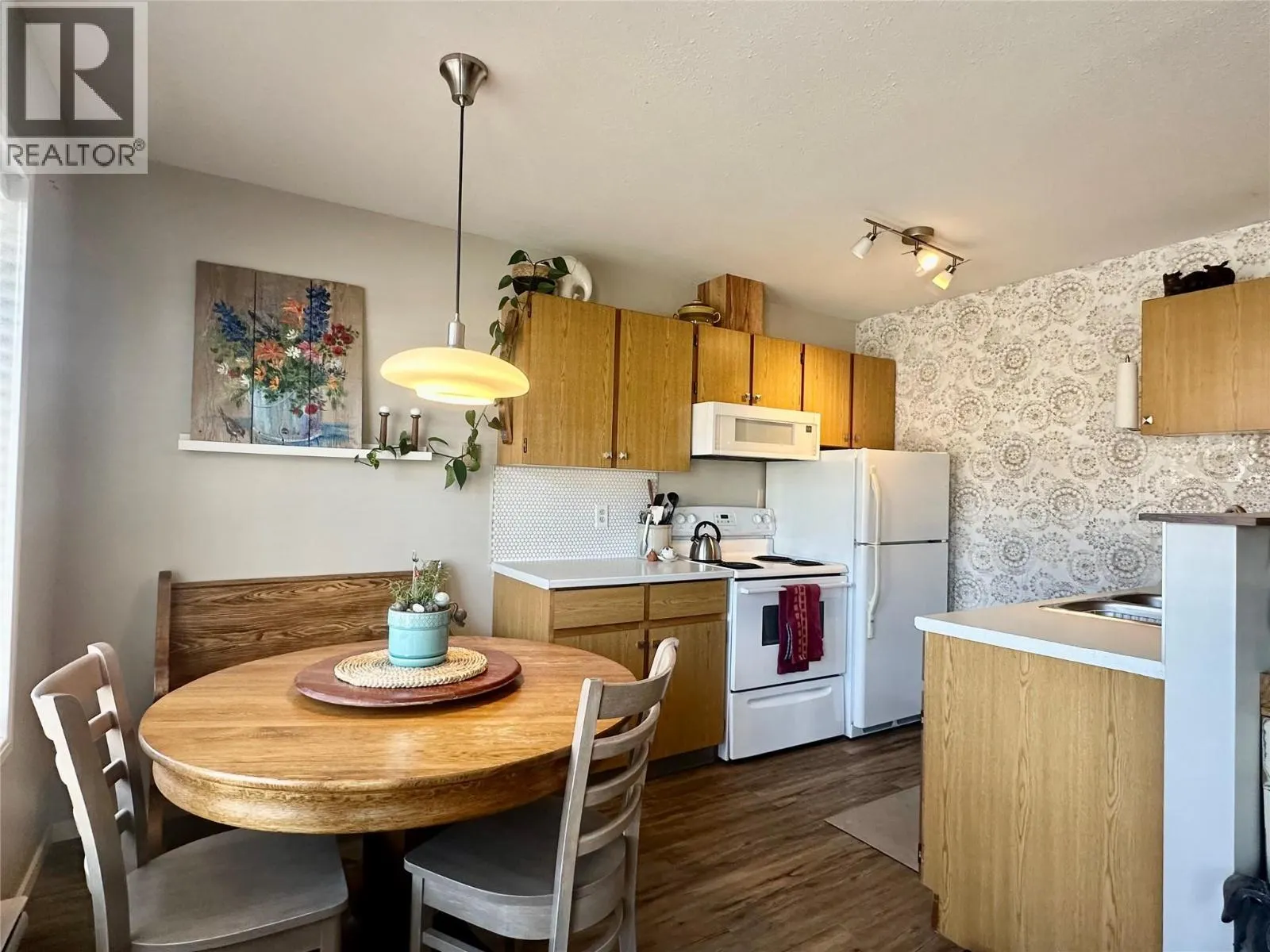 5869 MAIN Street Unit# 5
