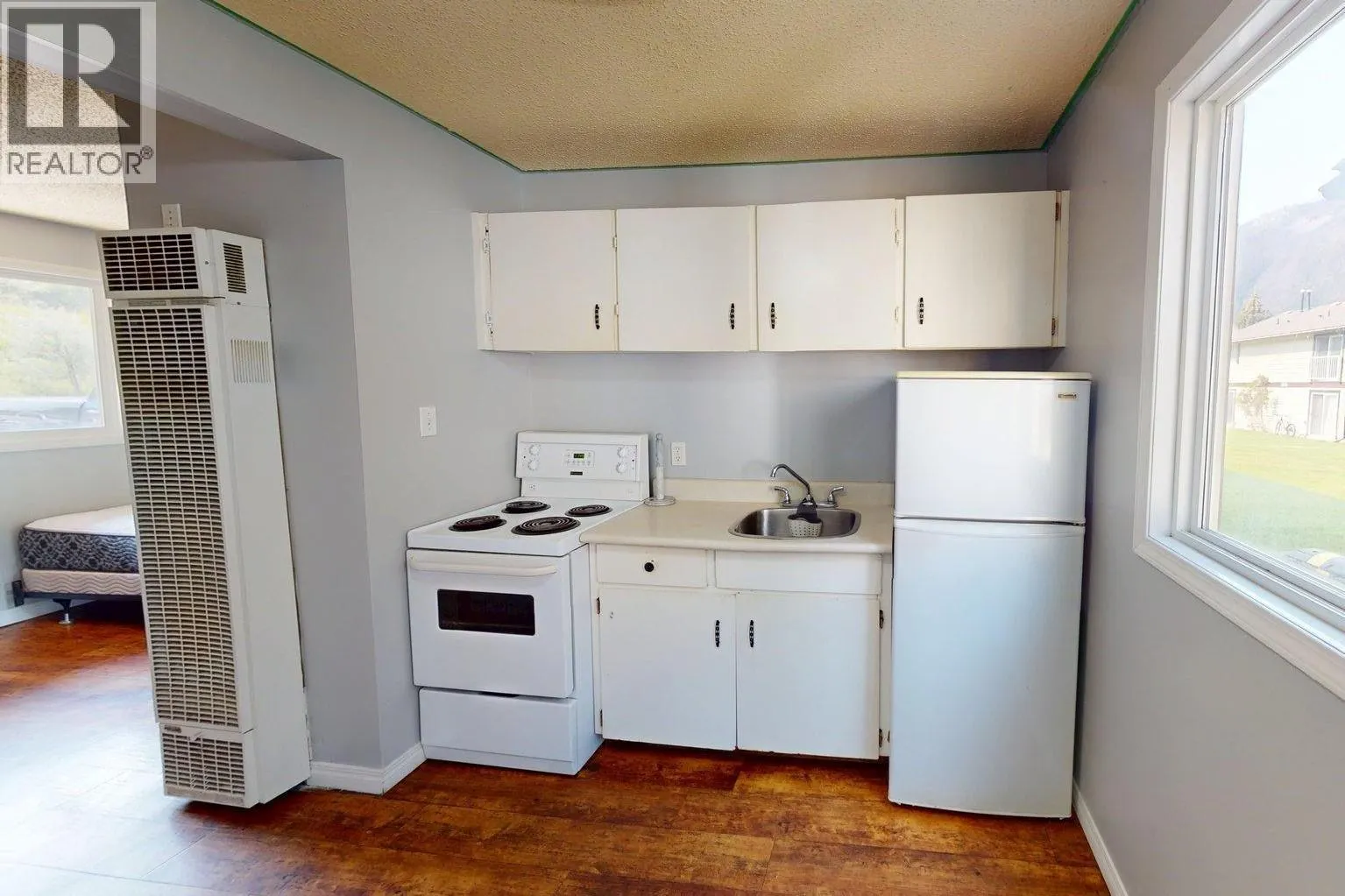 100 RED CEDAR Drive Unit# D37