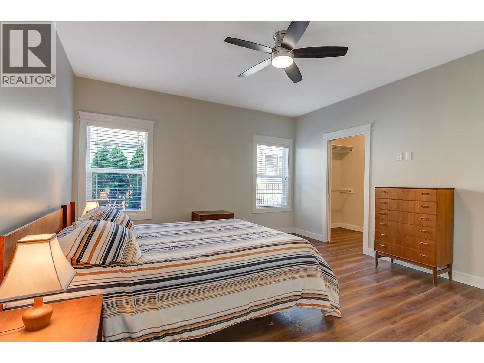 2097 Acorn Crescent