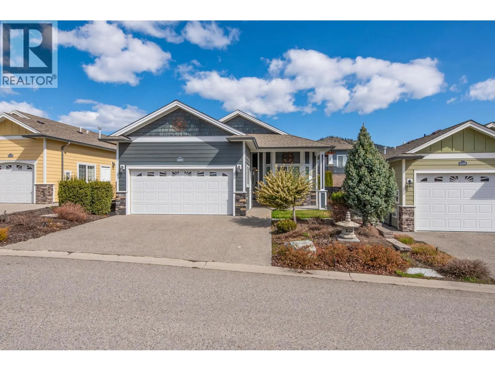 2097 Acorn Crescent