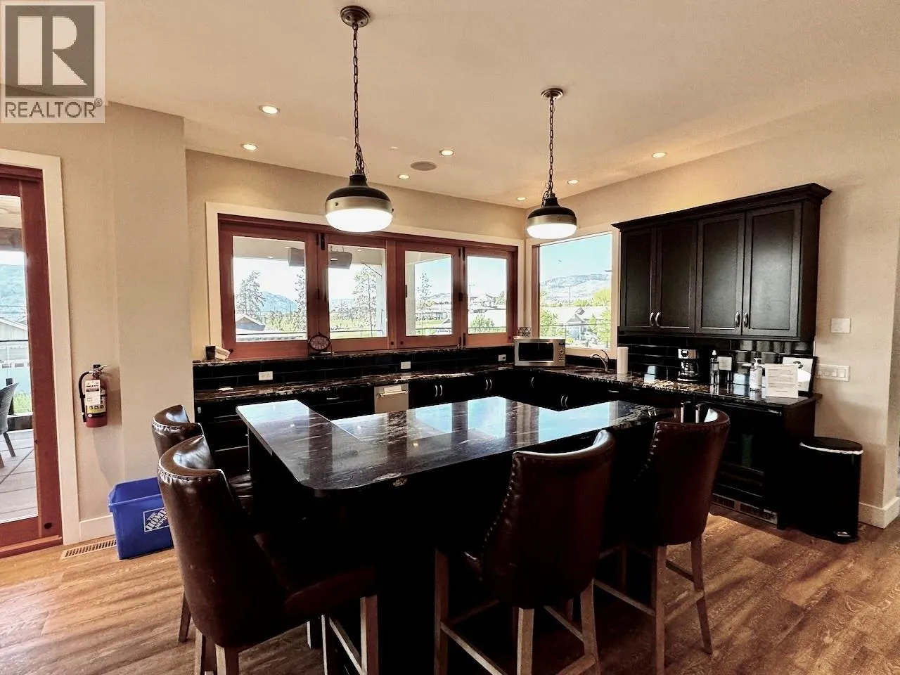 2097 Acorn Crescent