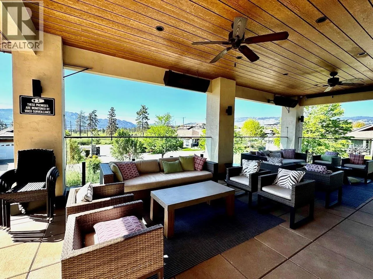 2097 Acorn Crescent