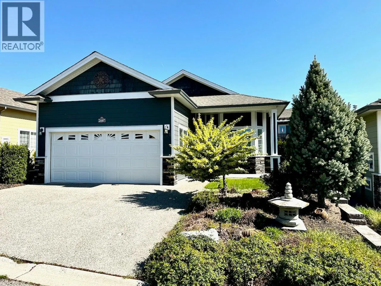 2097 Acorn Crescent