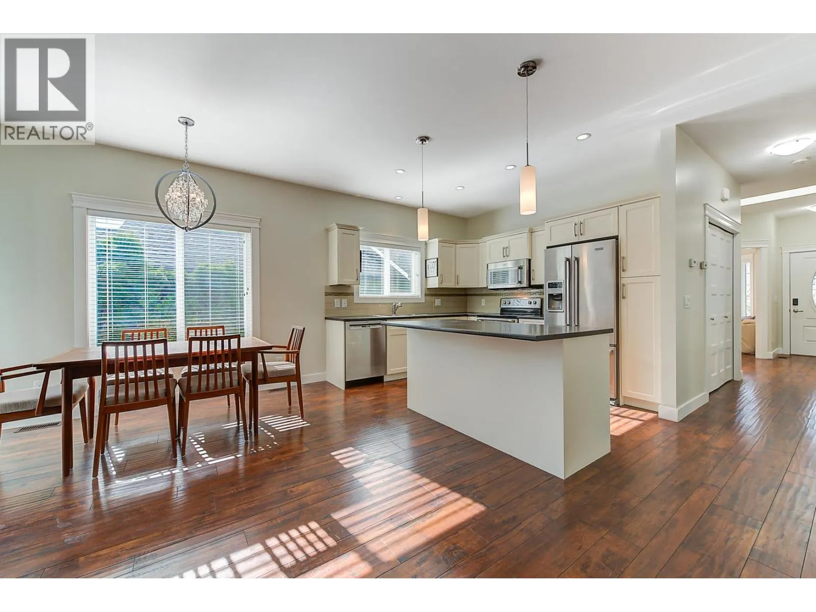2097 Acorn Crescent