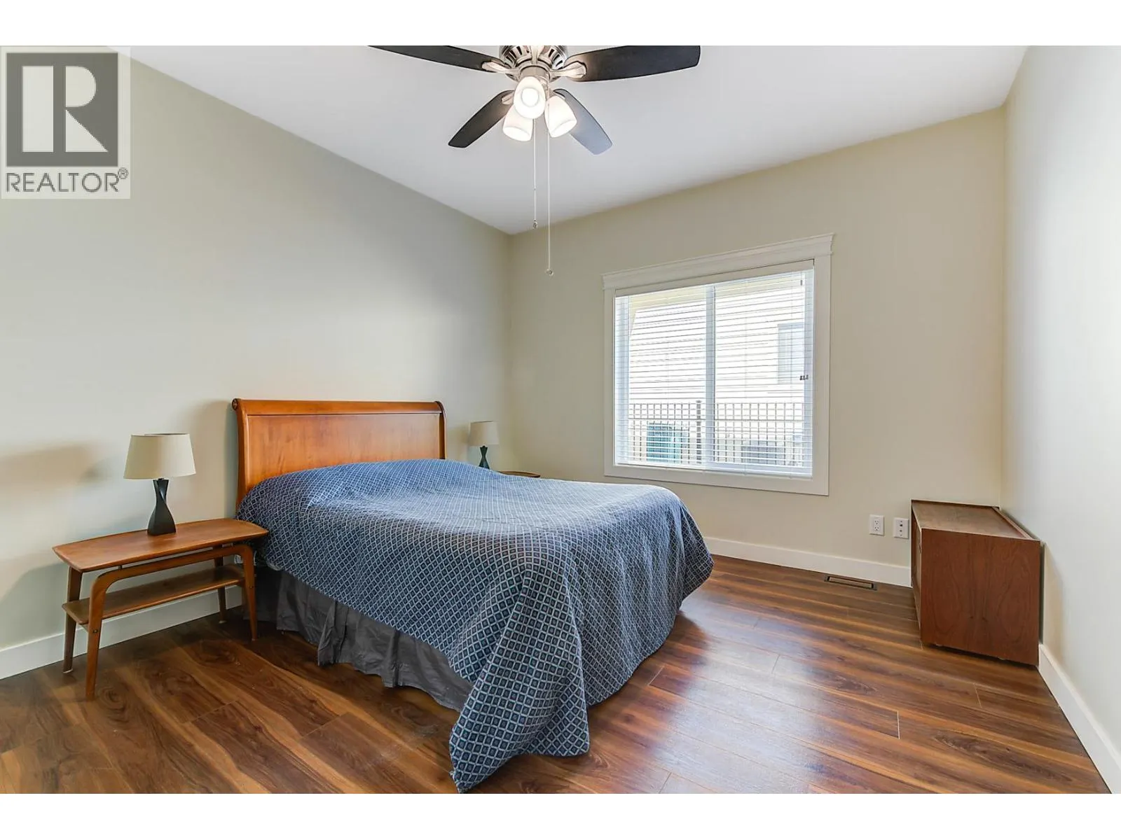2097 Acorn Crescent