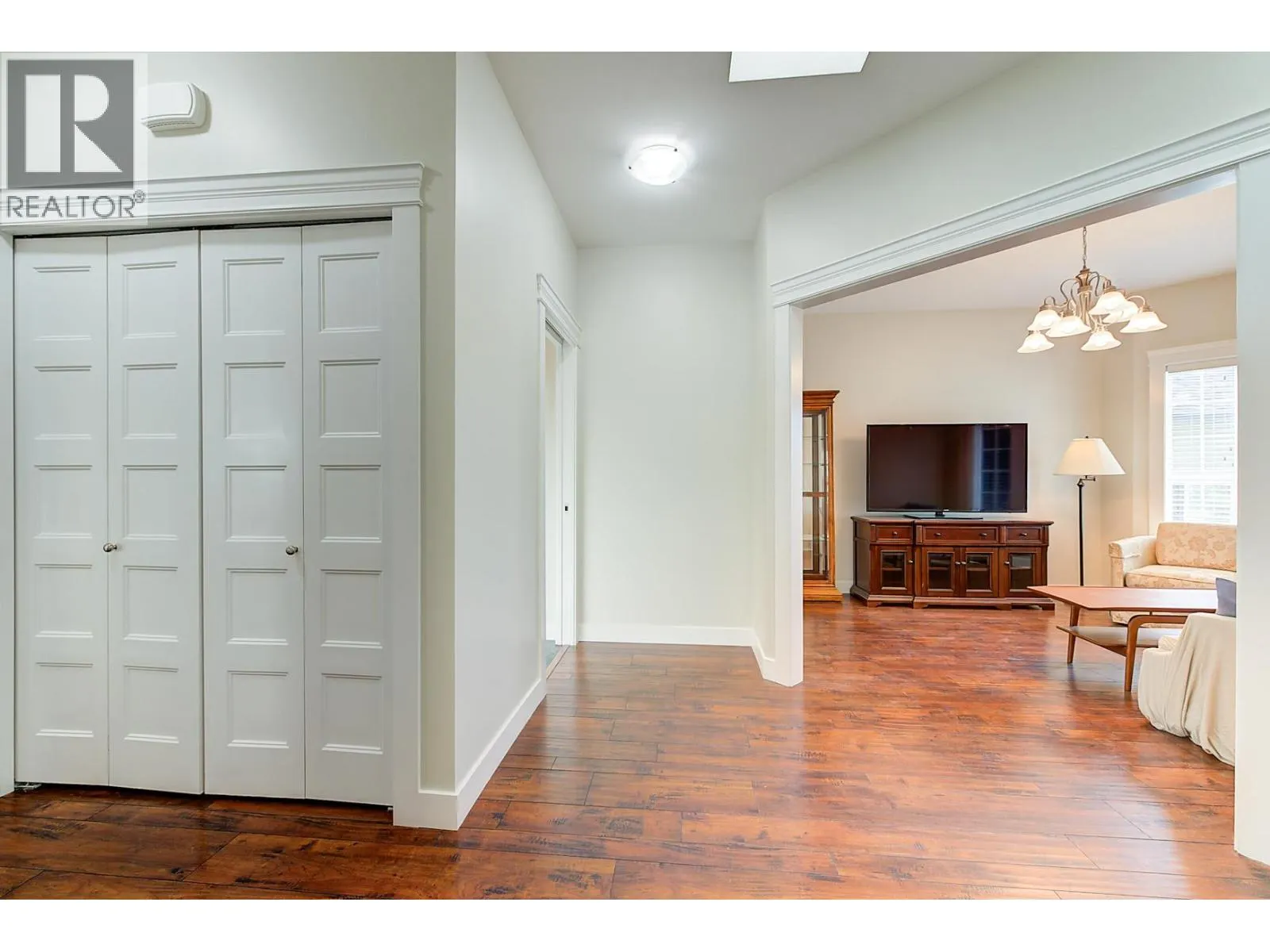 2097 Acorn Crescent
