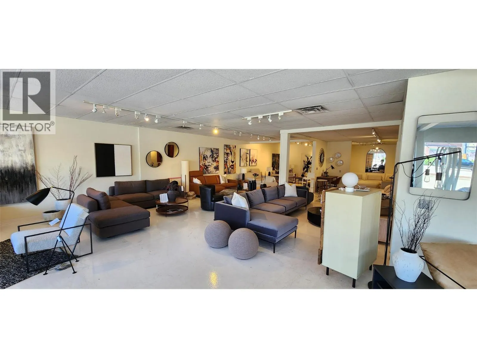 310 Banks Road Unit# 3