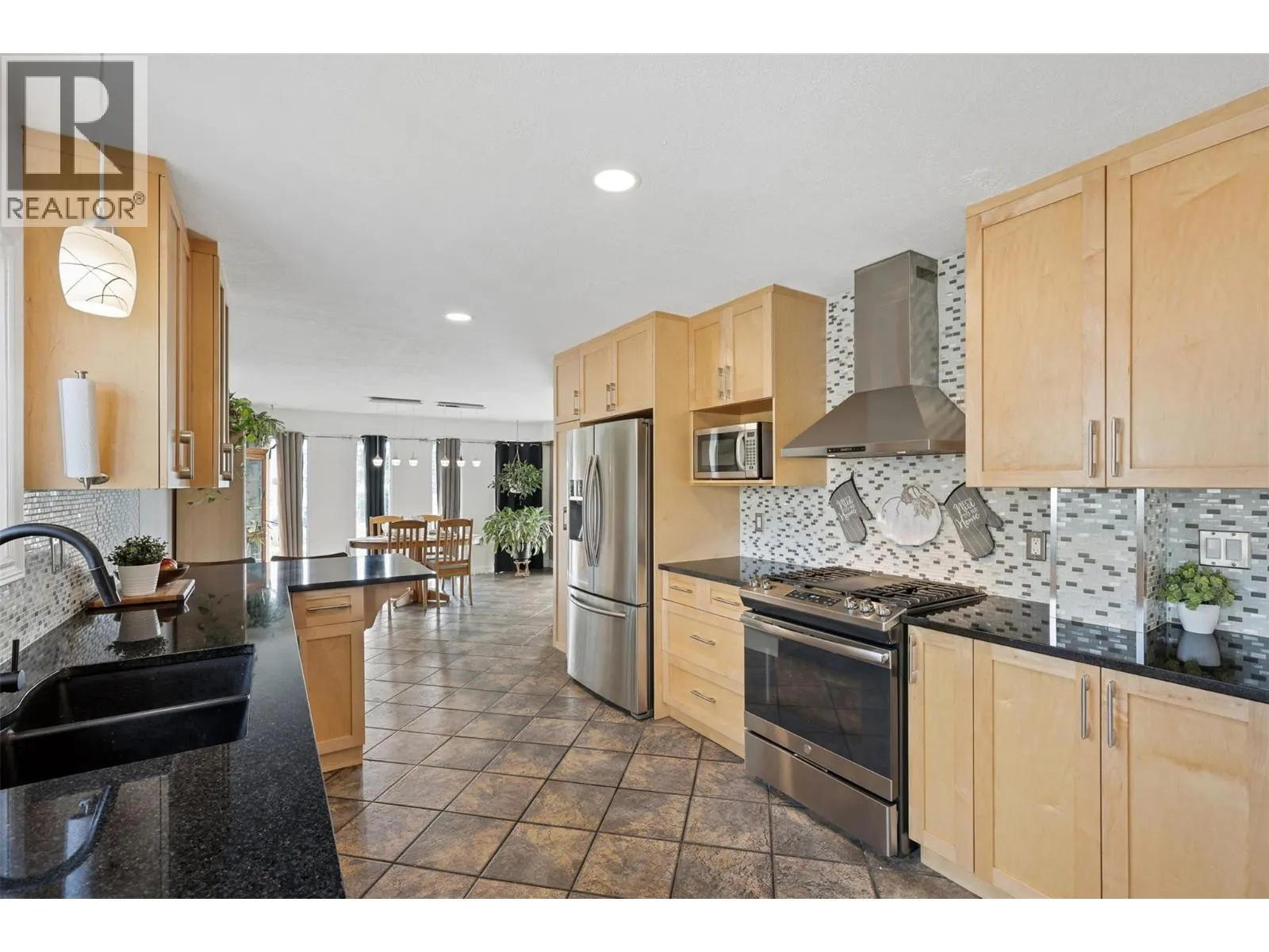 1278 Kimberley Crescent