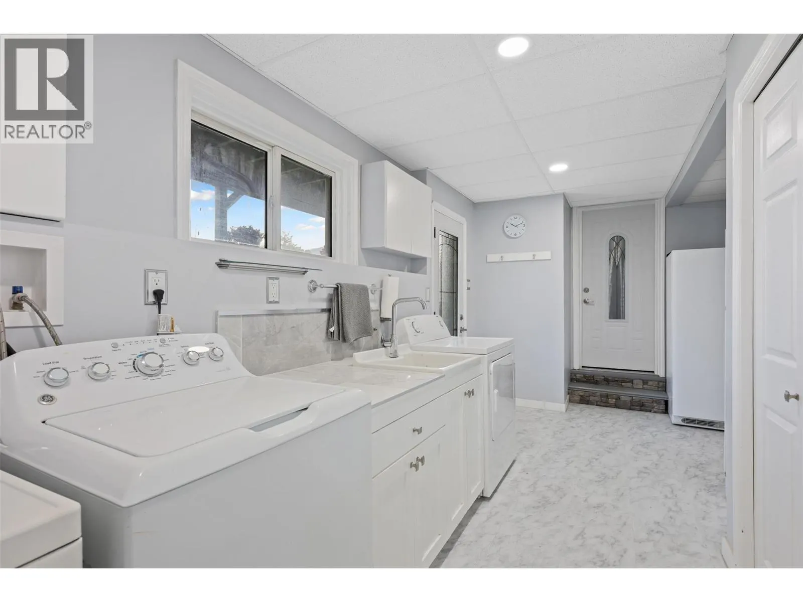 1278 Kimberley Crescent