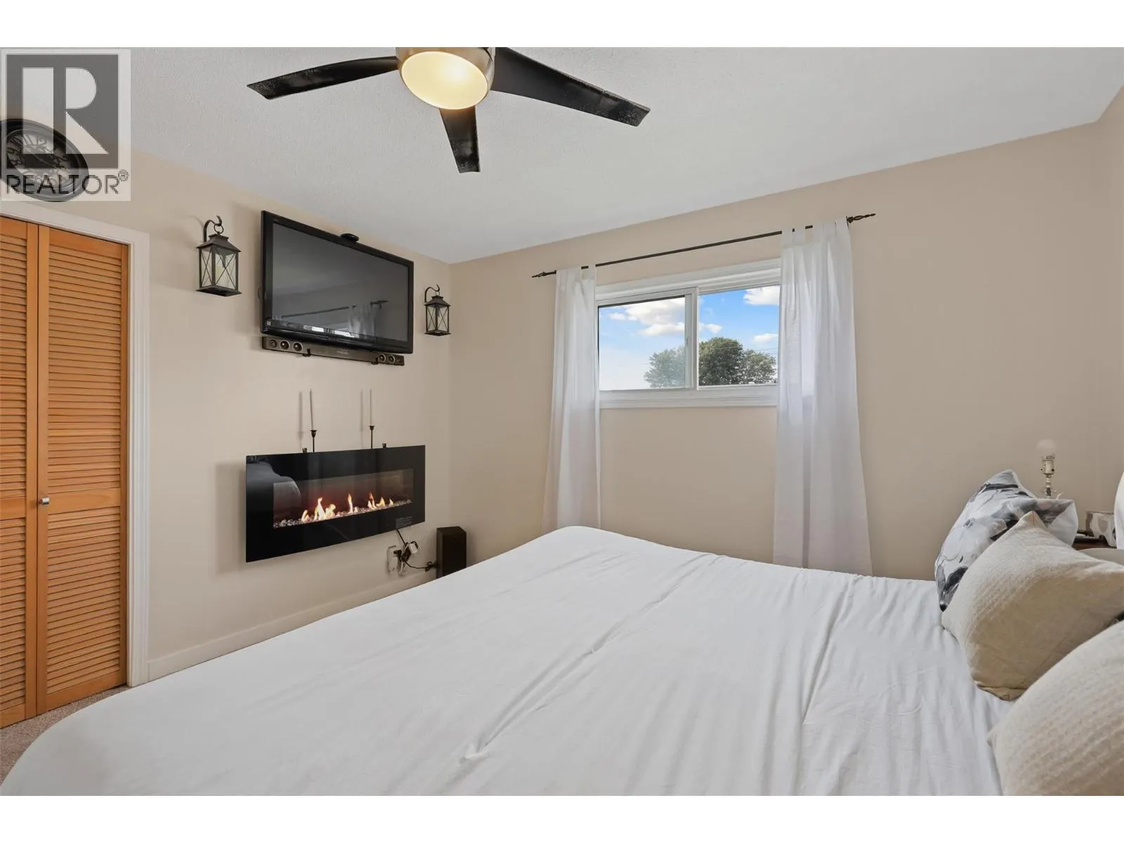 1278 Kimberley Crescent