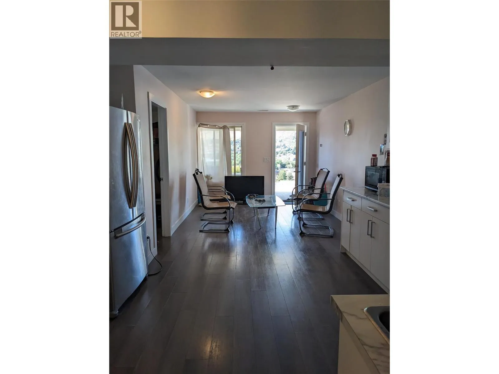 4425 Bellevue Drive