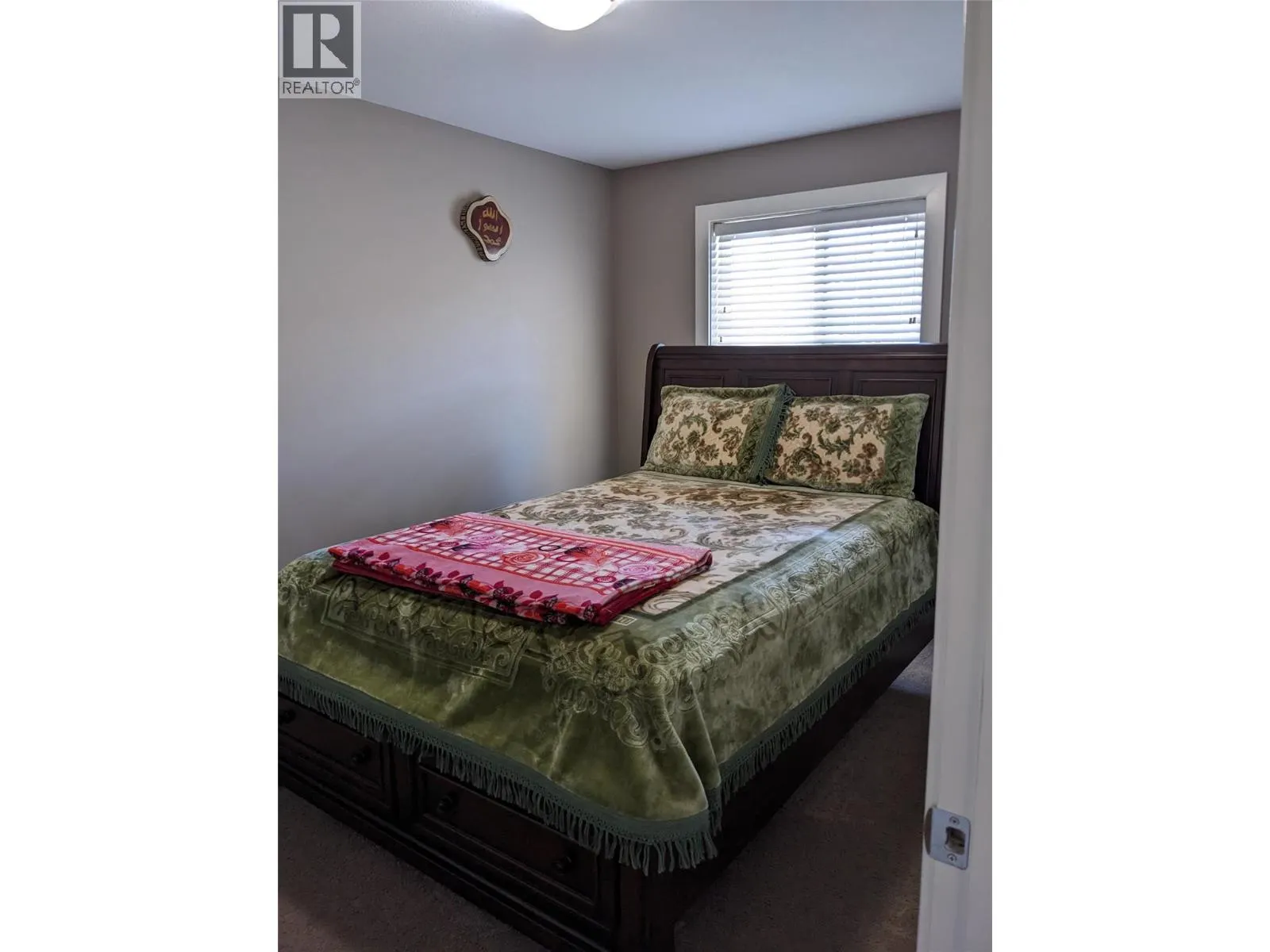 4425 Bellevue Drive