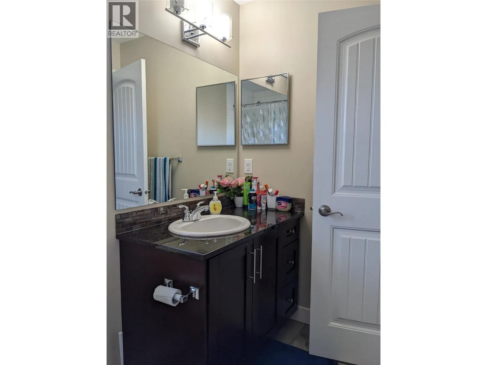 4425 Bellevue Drive