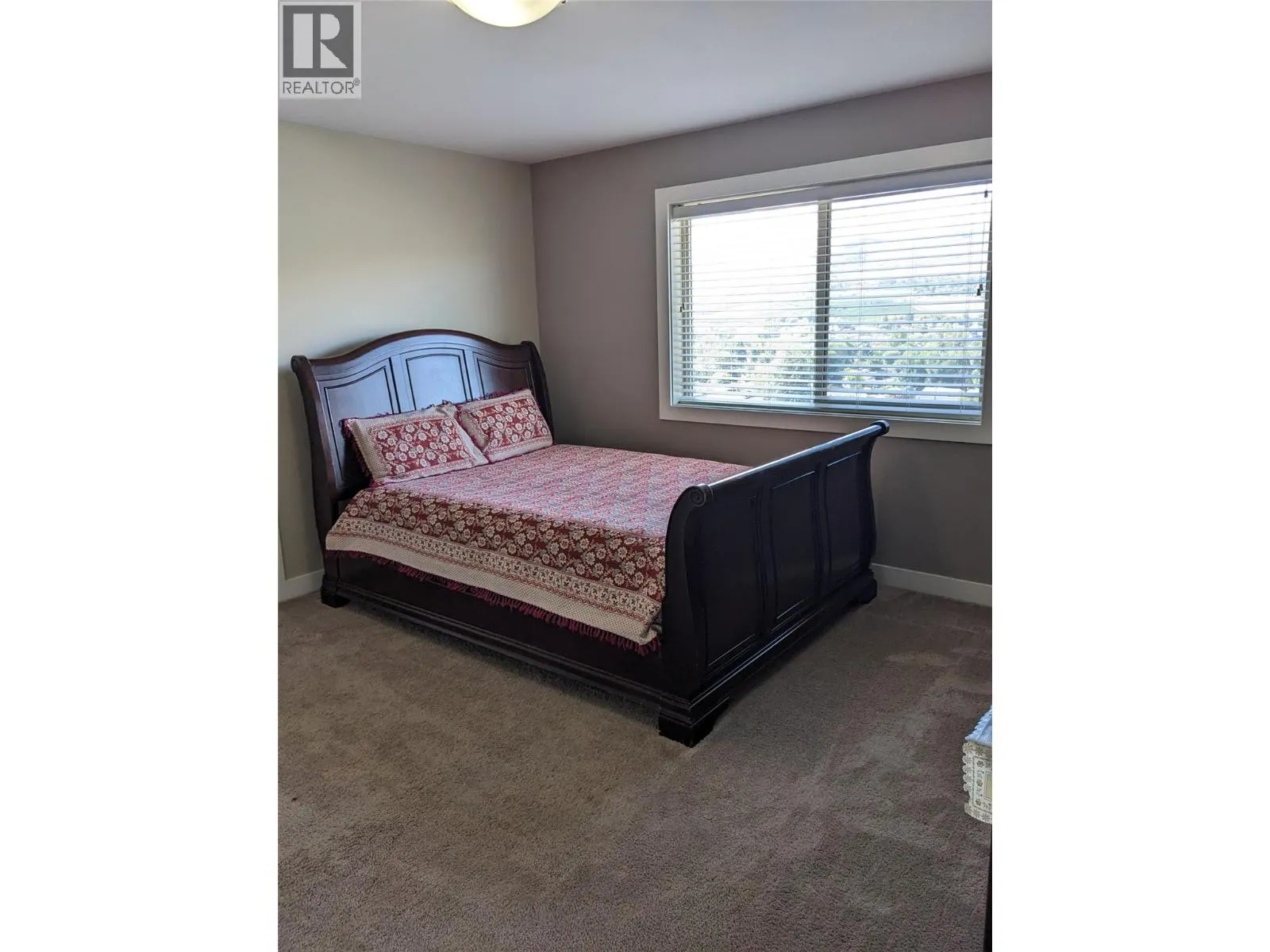 4425 Bellevue Drive