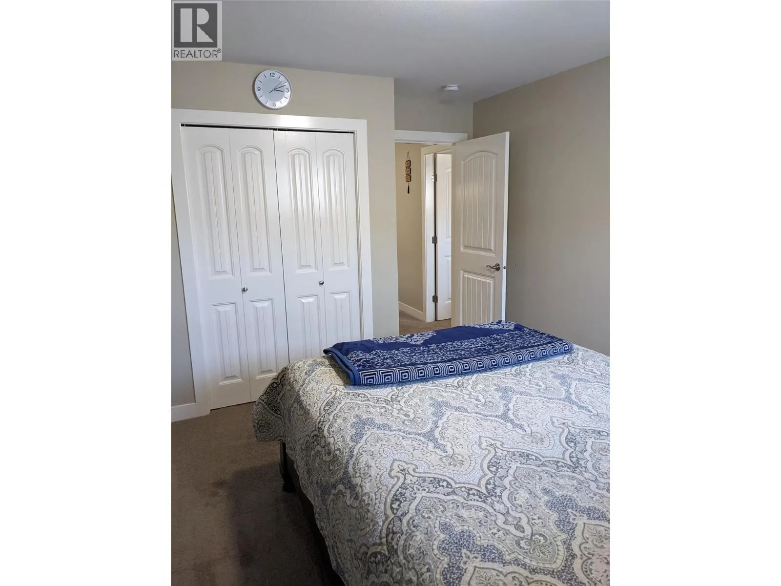 4425 Bellevue Drive
