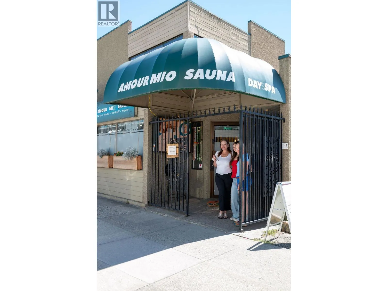 545 Lawrence Avenue Unit# 101A
