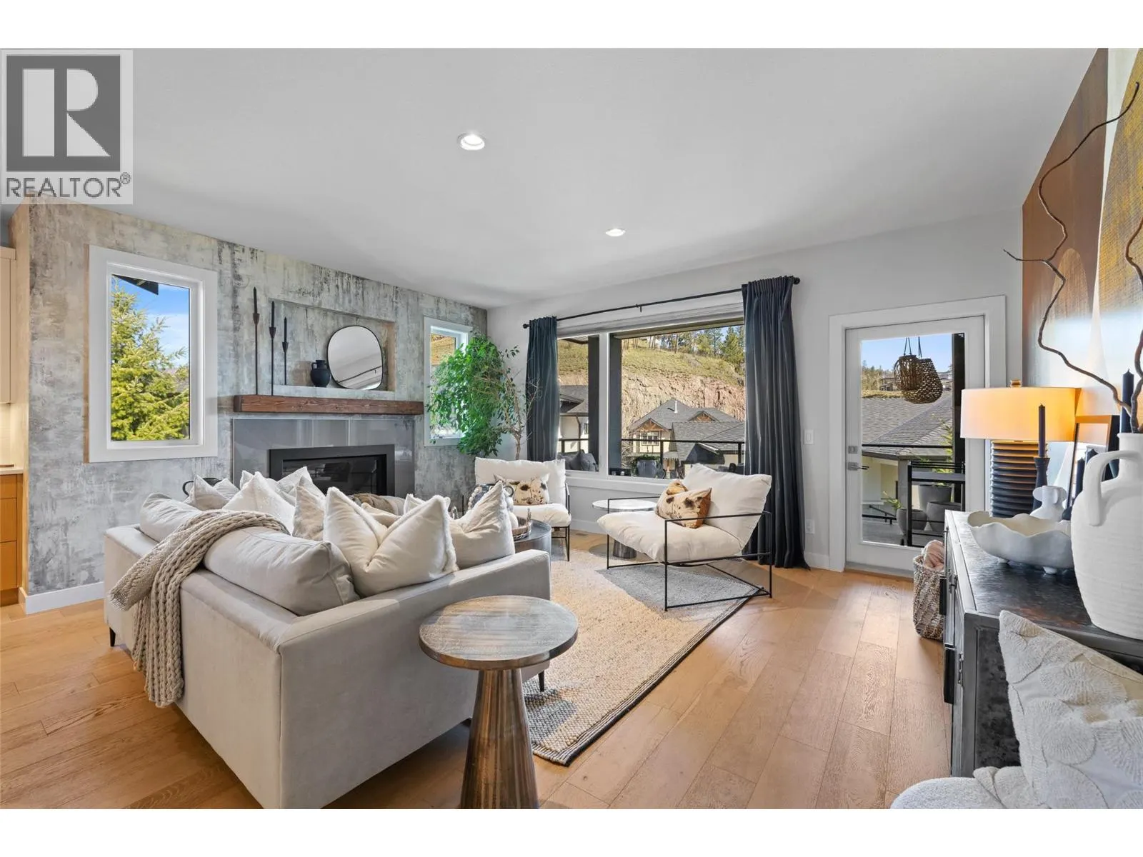 1349 Rocky Point Drive Unit# 5