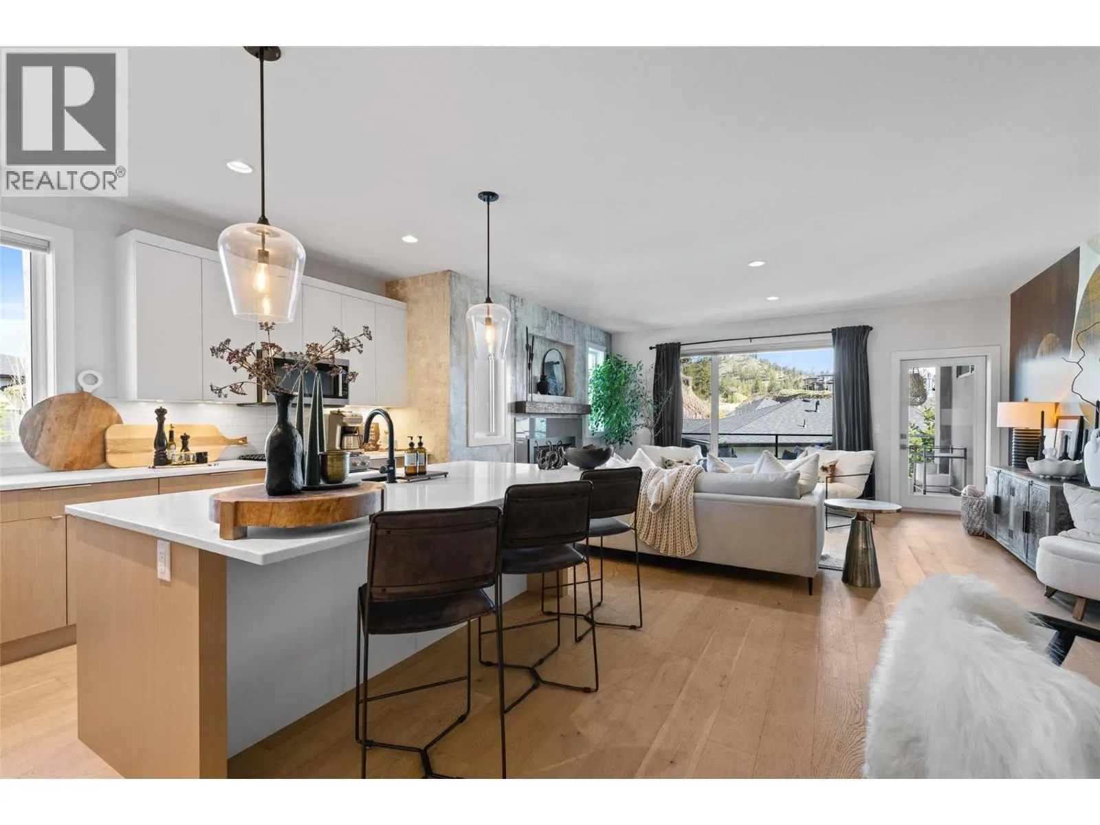 1349 Rocky Point Drive Unit# 5