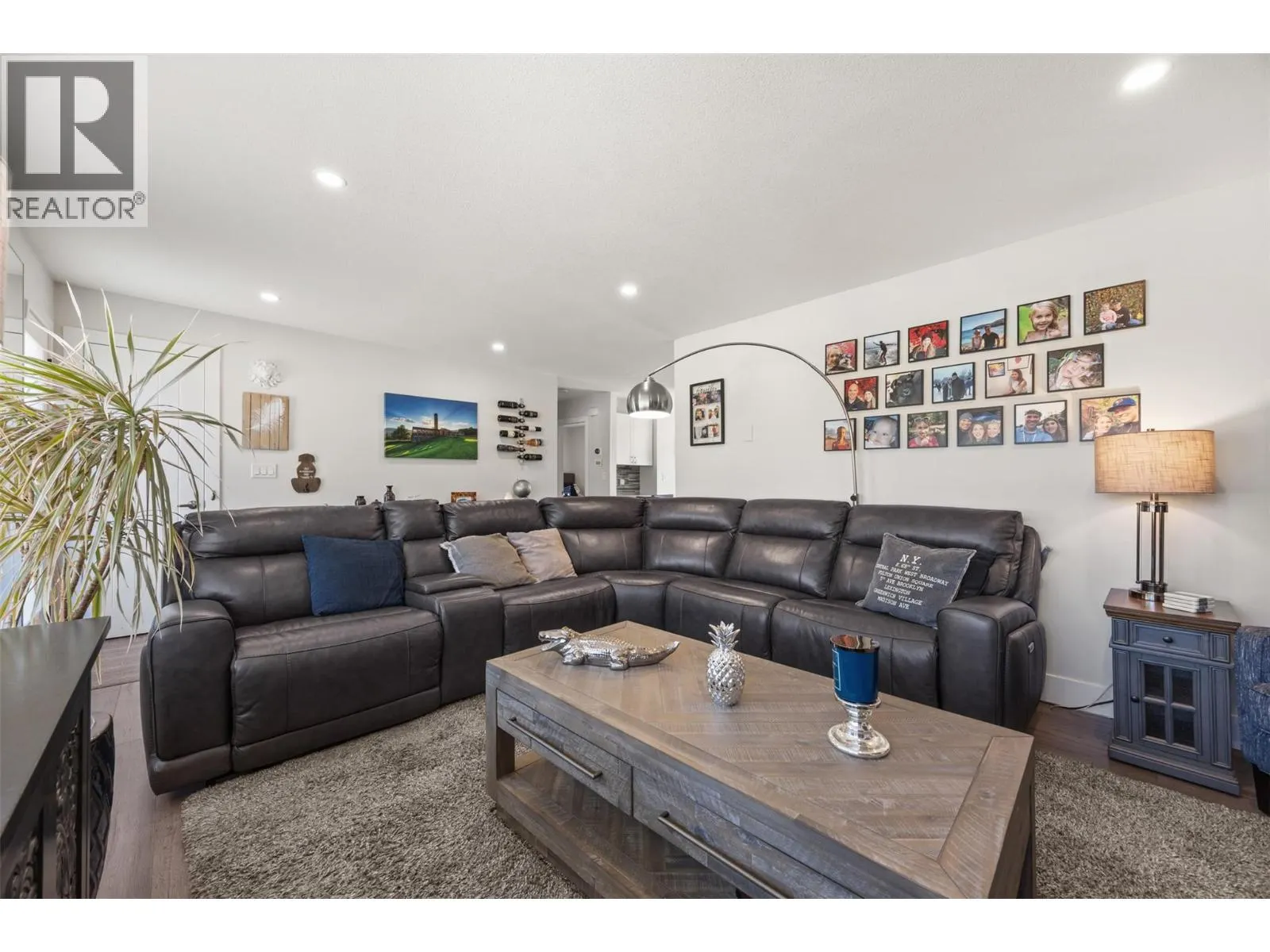 1255 Rio Drive