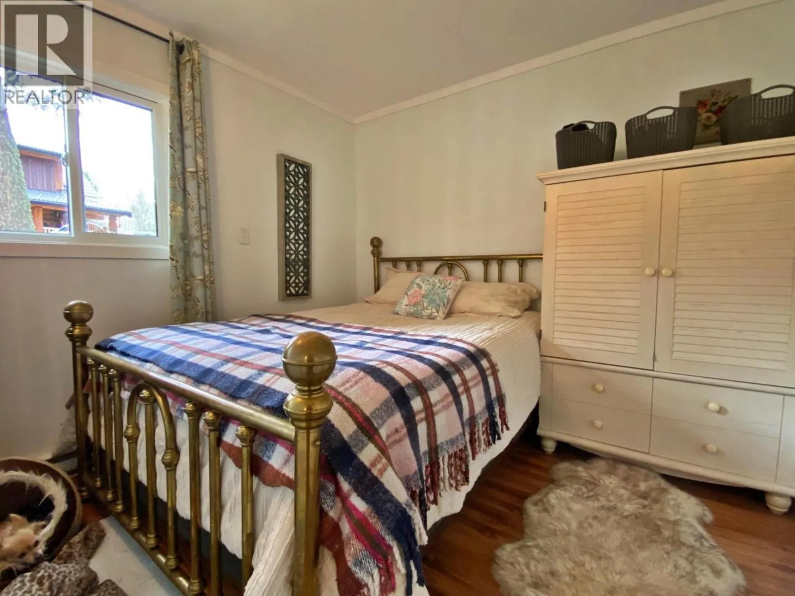 5472 AGATE BAY Road