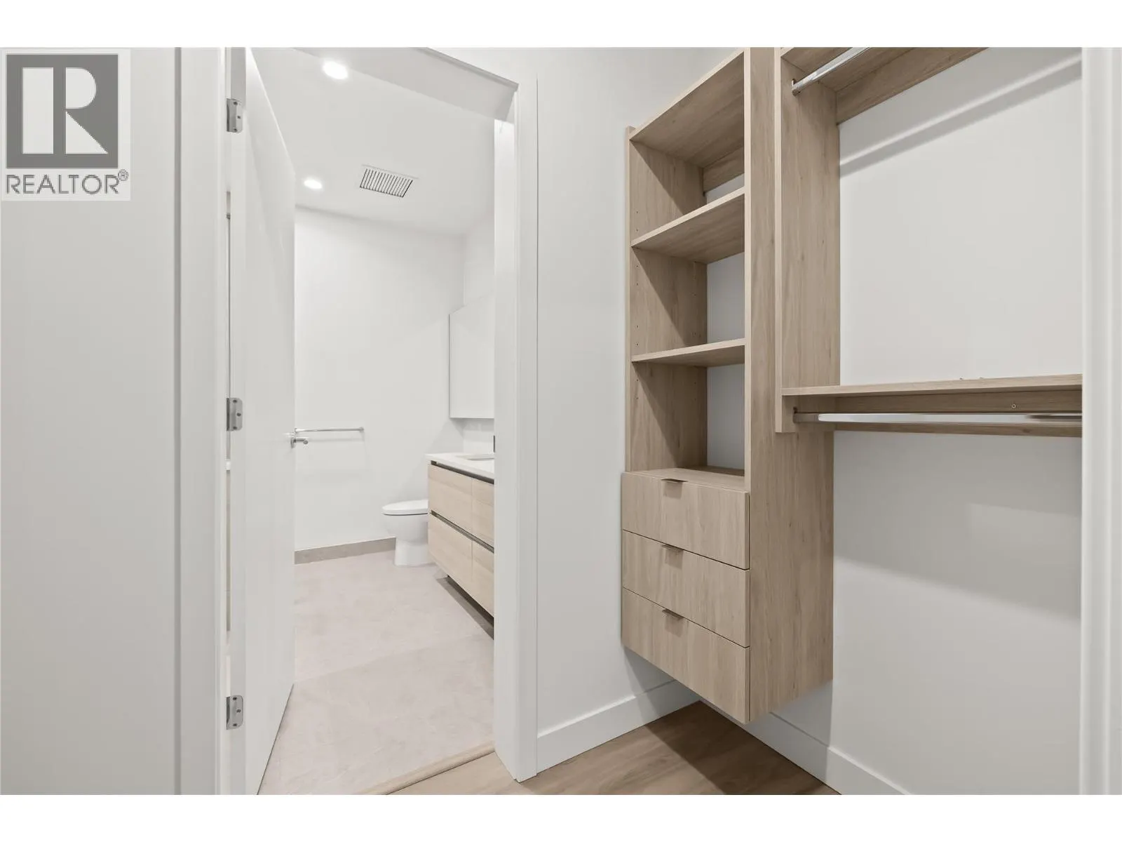 238 Leon Avenue Unit# 2107