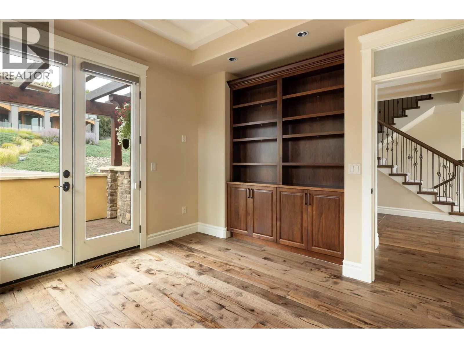 108 Vineyard Way