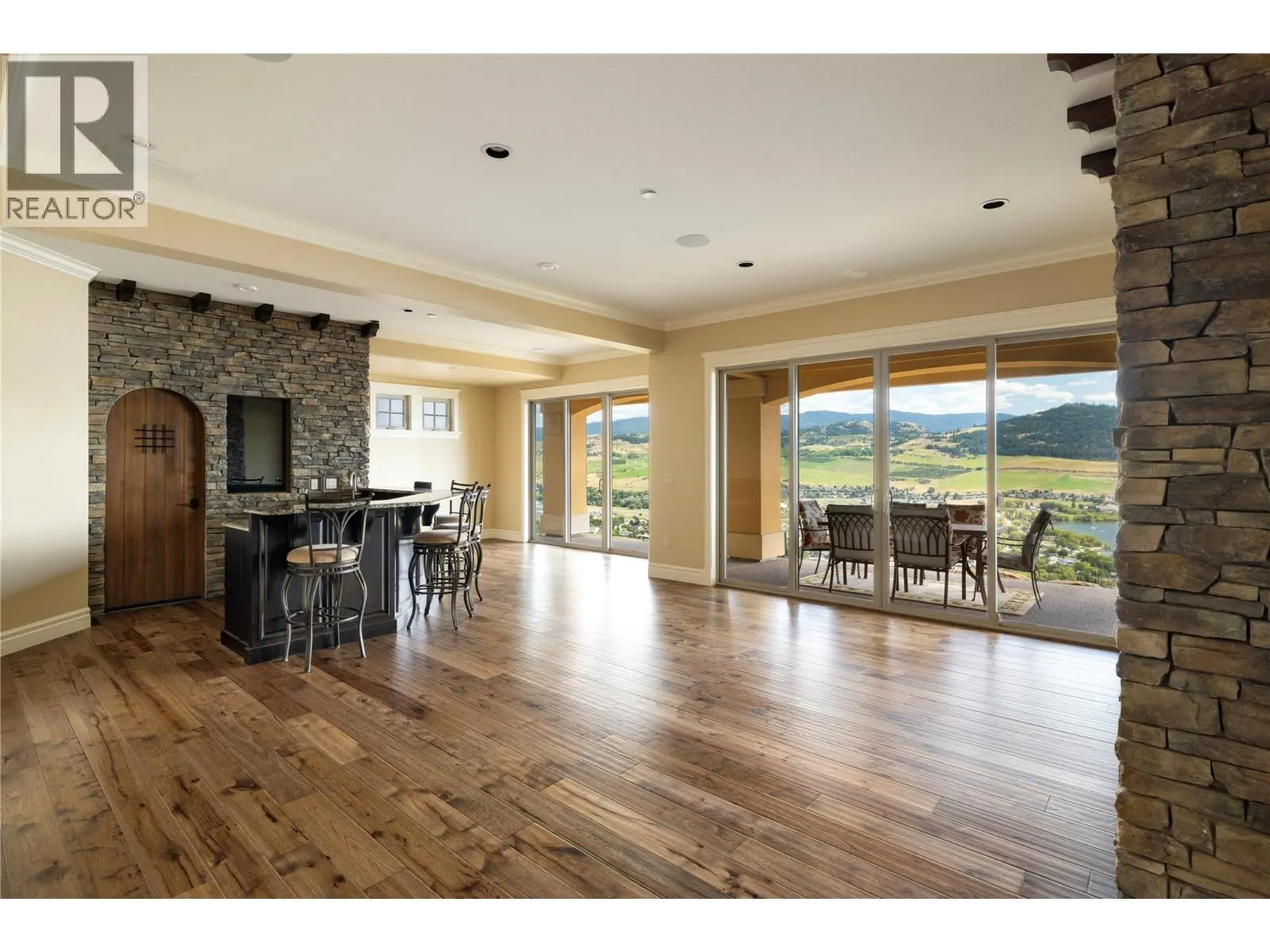 108 Vineyard Way