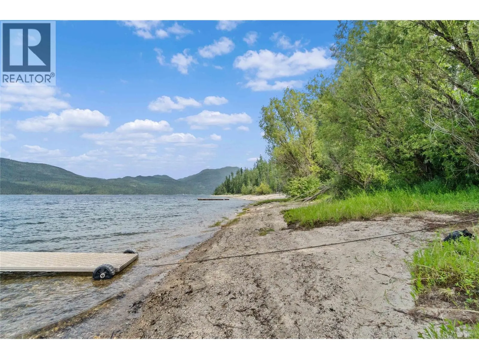 Lot 3 Queest S (Willow Shores) Beach