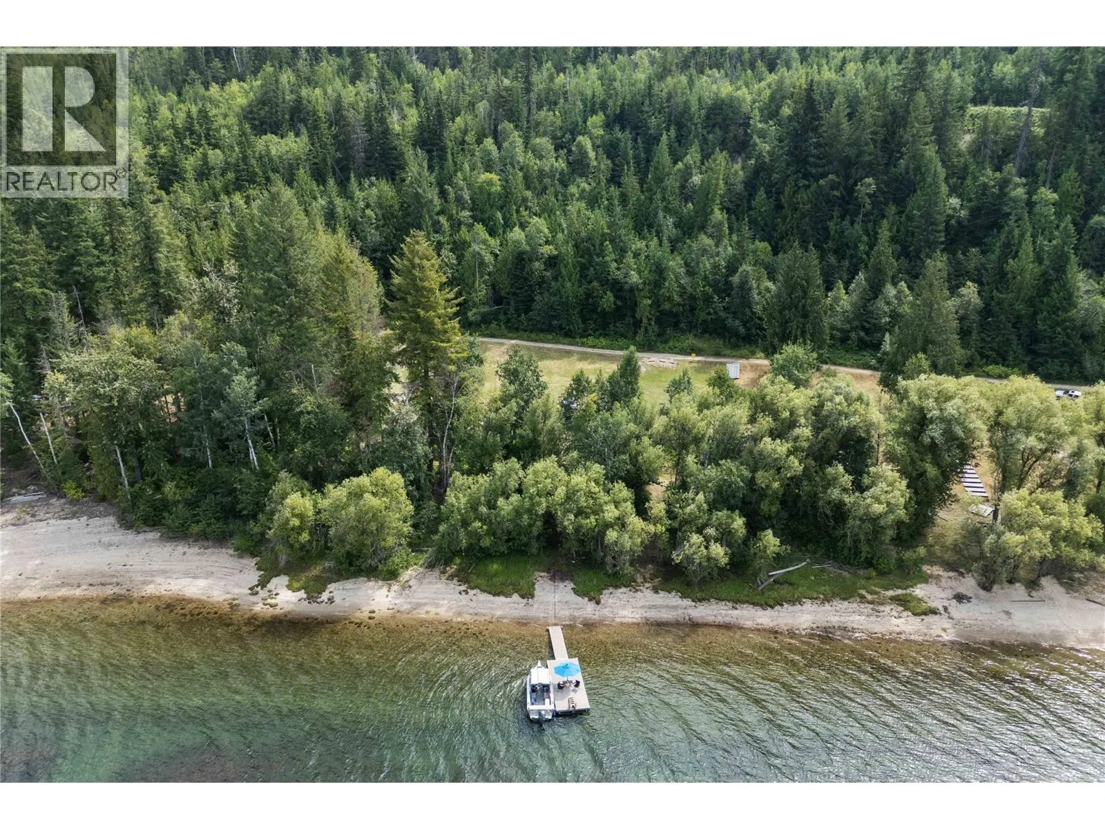Lot 3 Queest S (Willow Shores) Beach