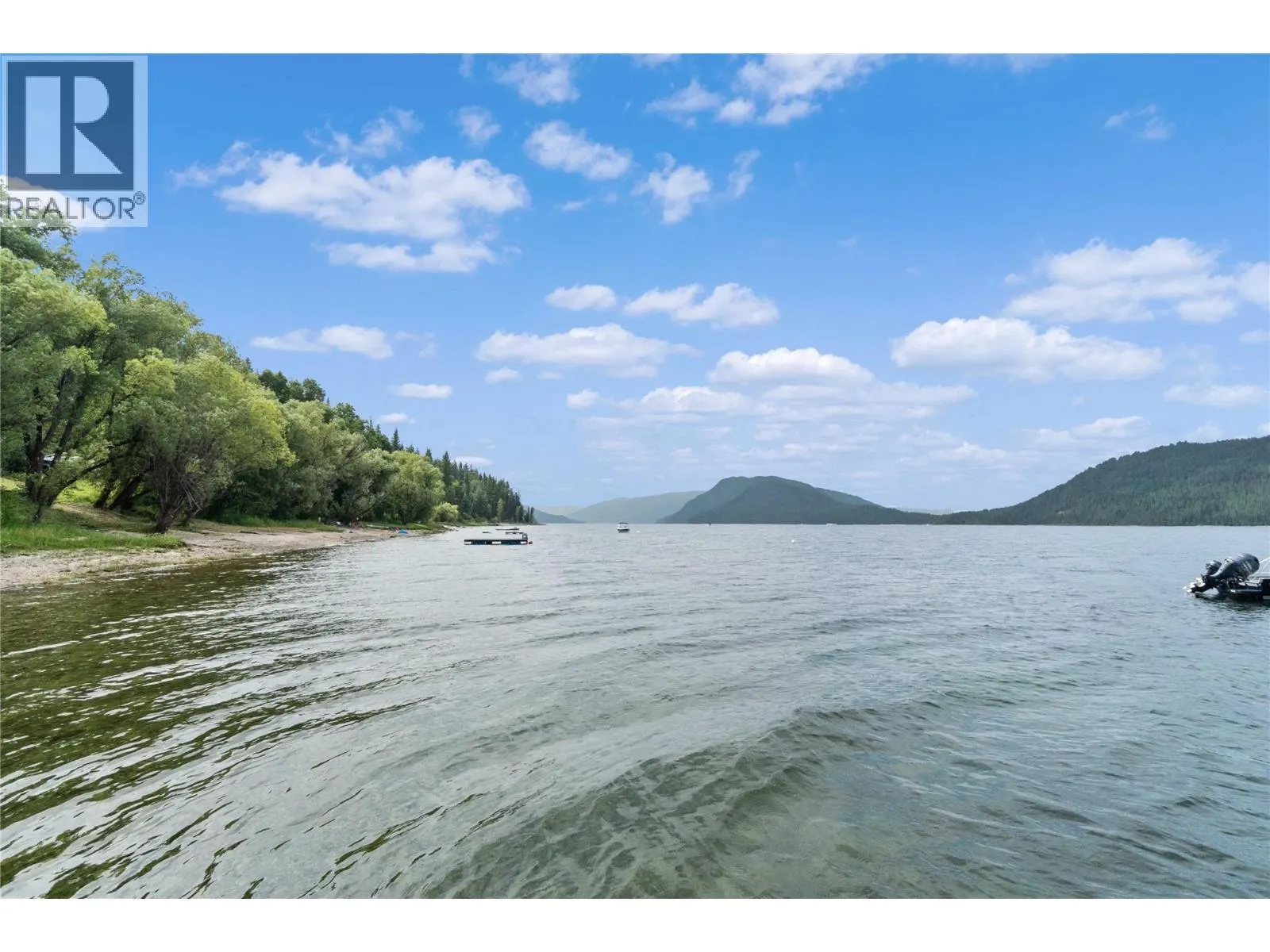 Lot 3 Queest S (Willow Shores) Beach