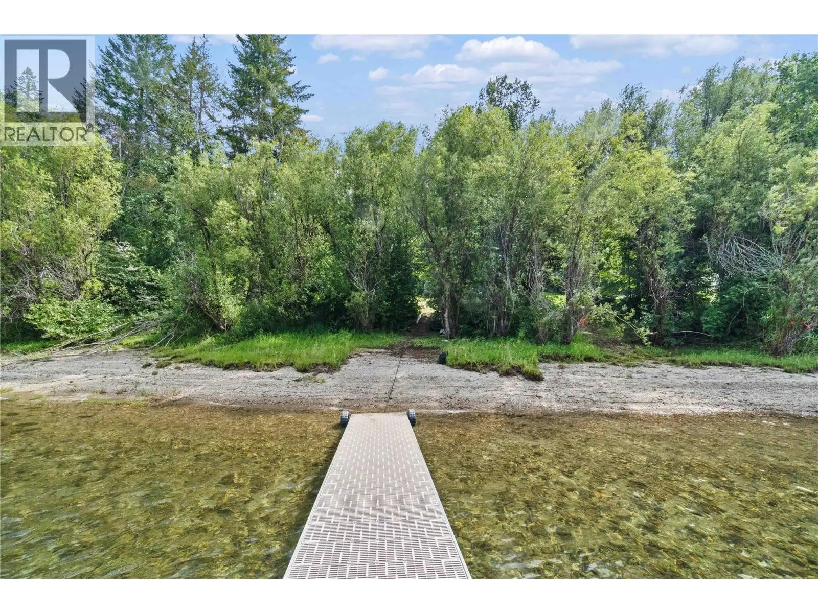 Lot 3 Queest S (Willow Shores) Beach