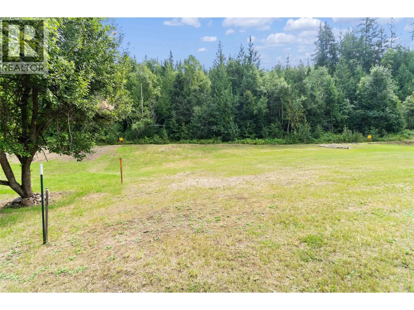 Lot 3 Queest S (Willow Shores) Beach