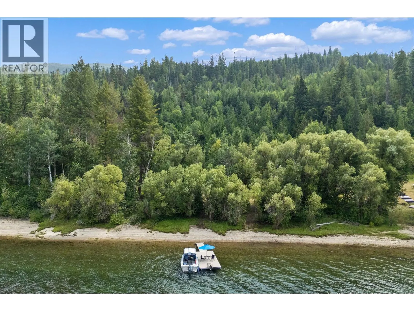 Lot 3 Queest S (Willow Shores) Beach