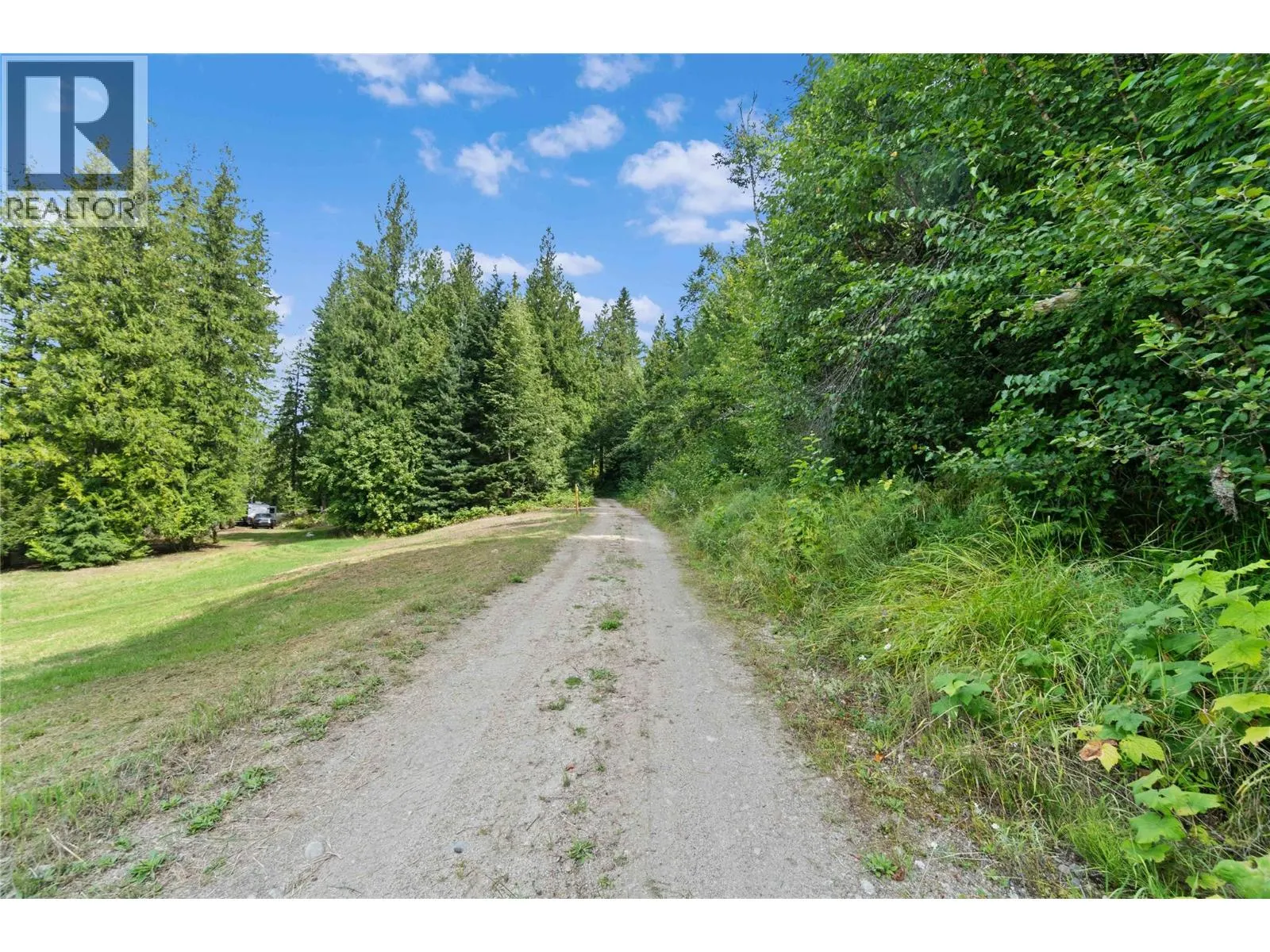 Lot 3 Queest S (Willow Shores) Beach