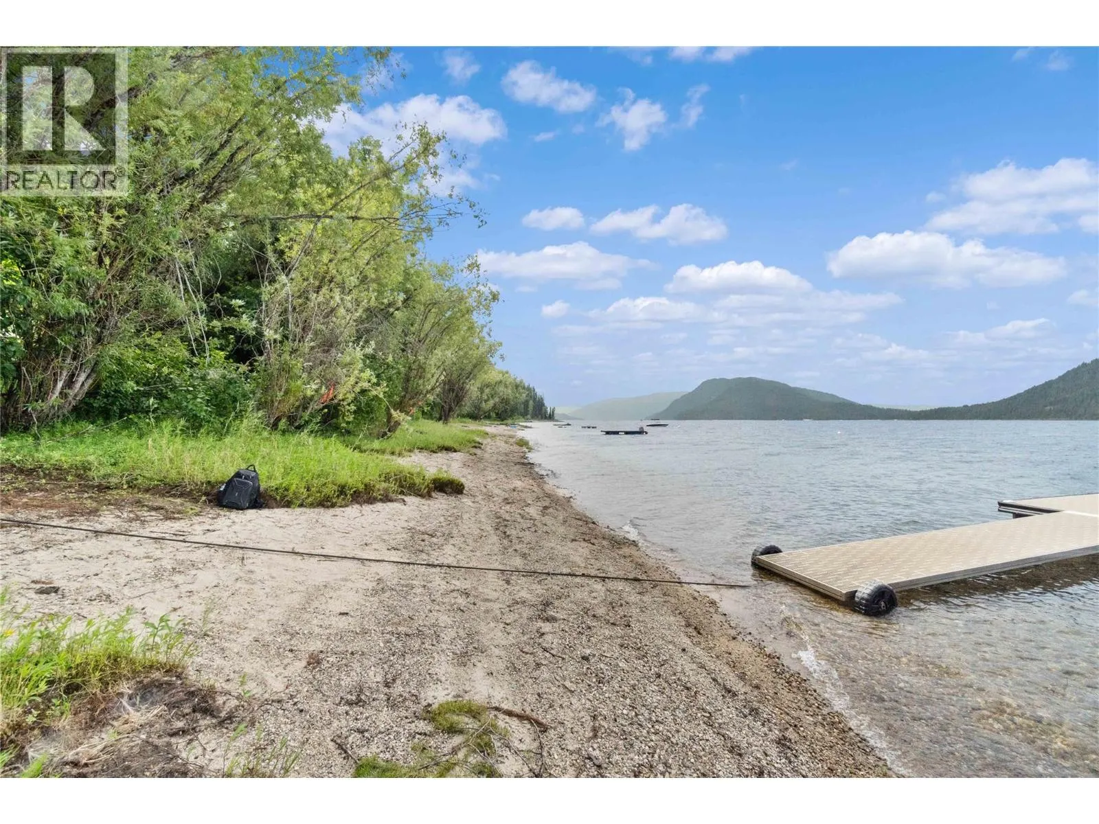 Lot 3 Queest S (Willow Shores) Beach