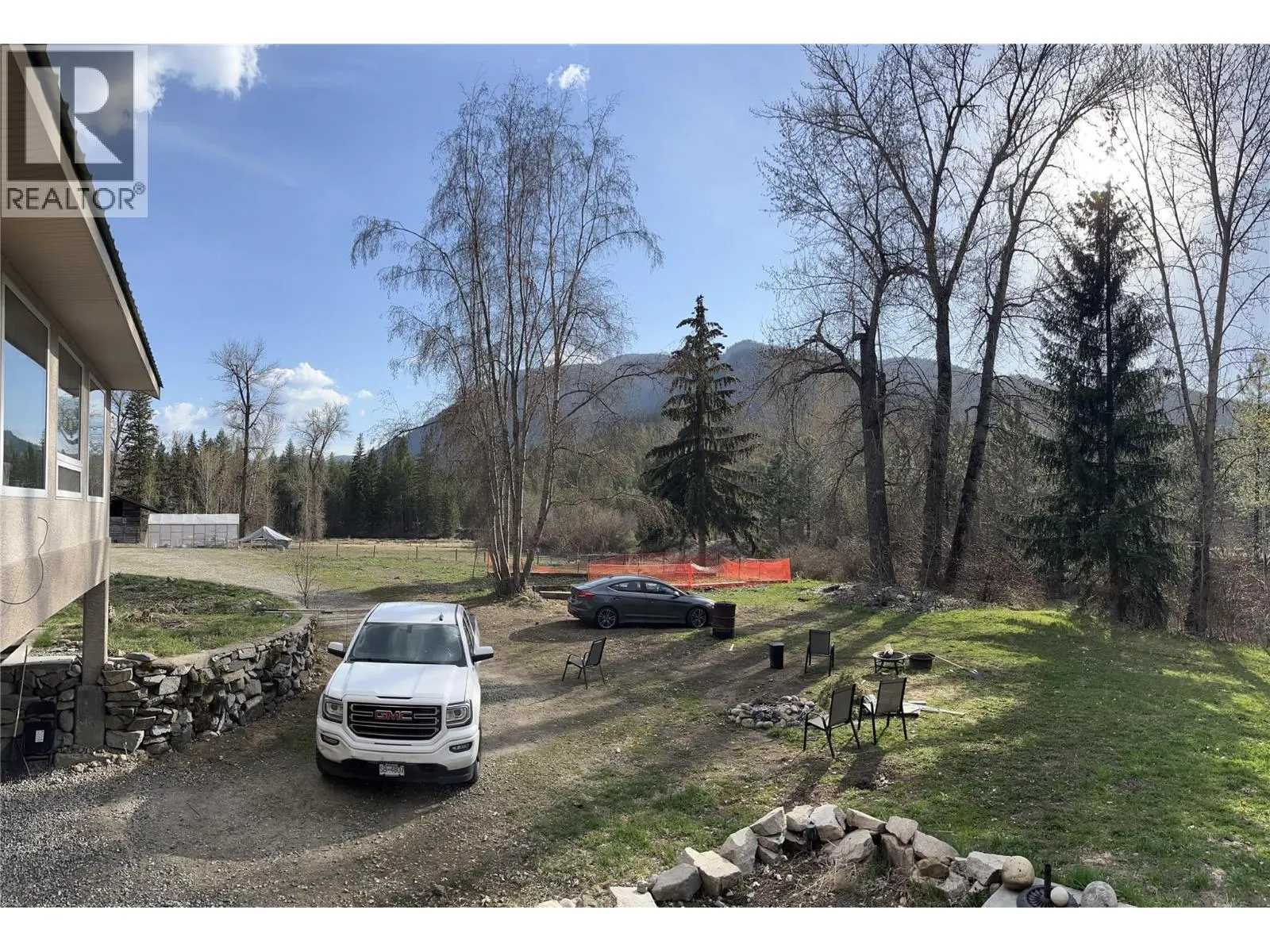 3815 33 Highway