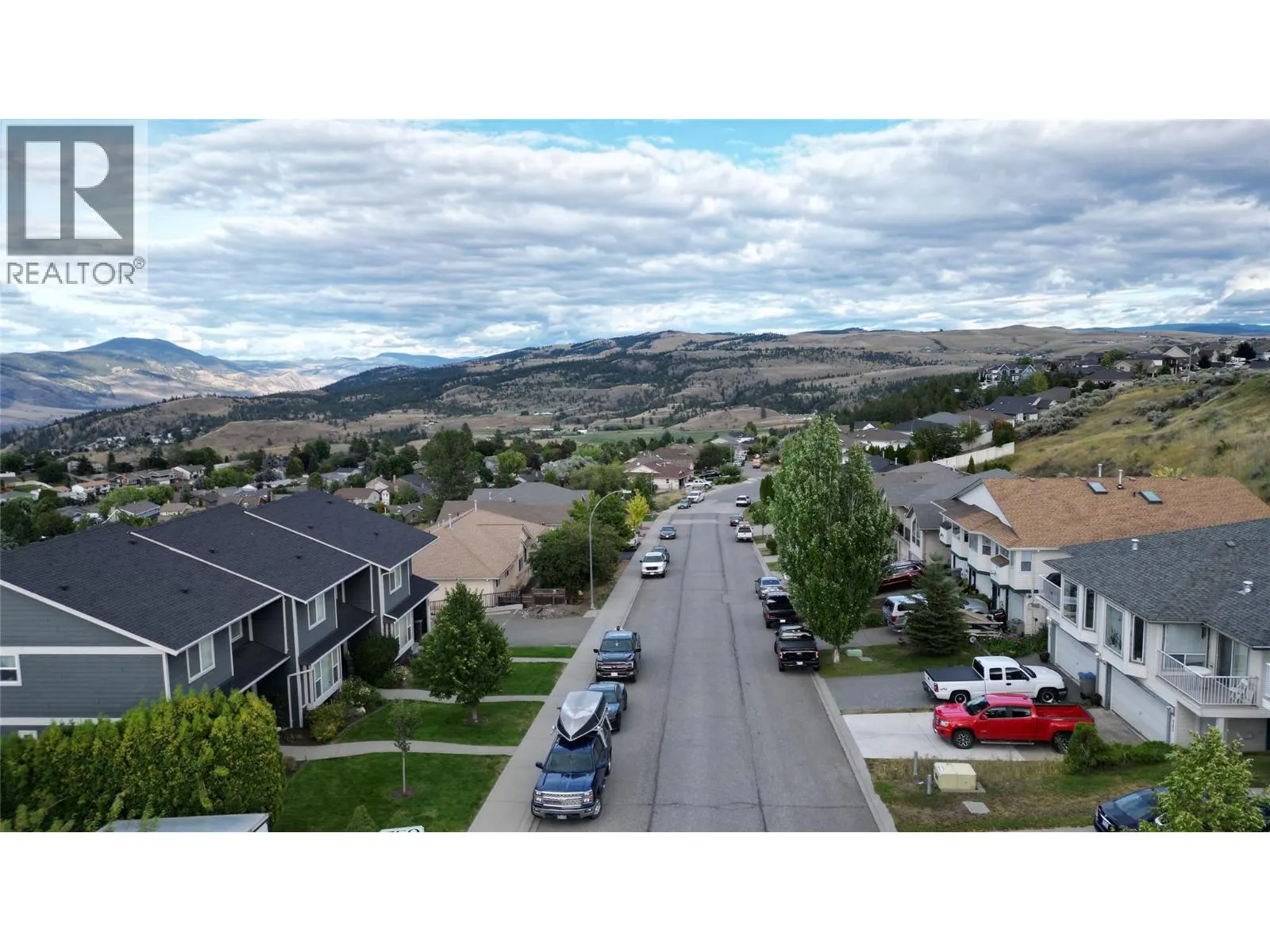 741 Dunrobin Drive