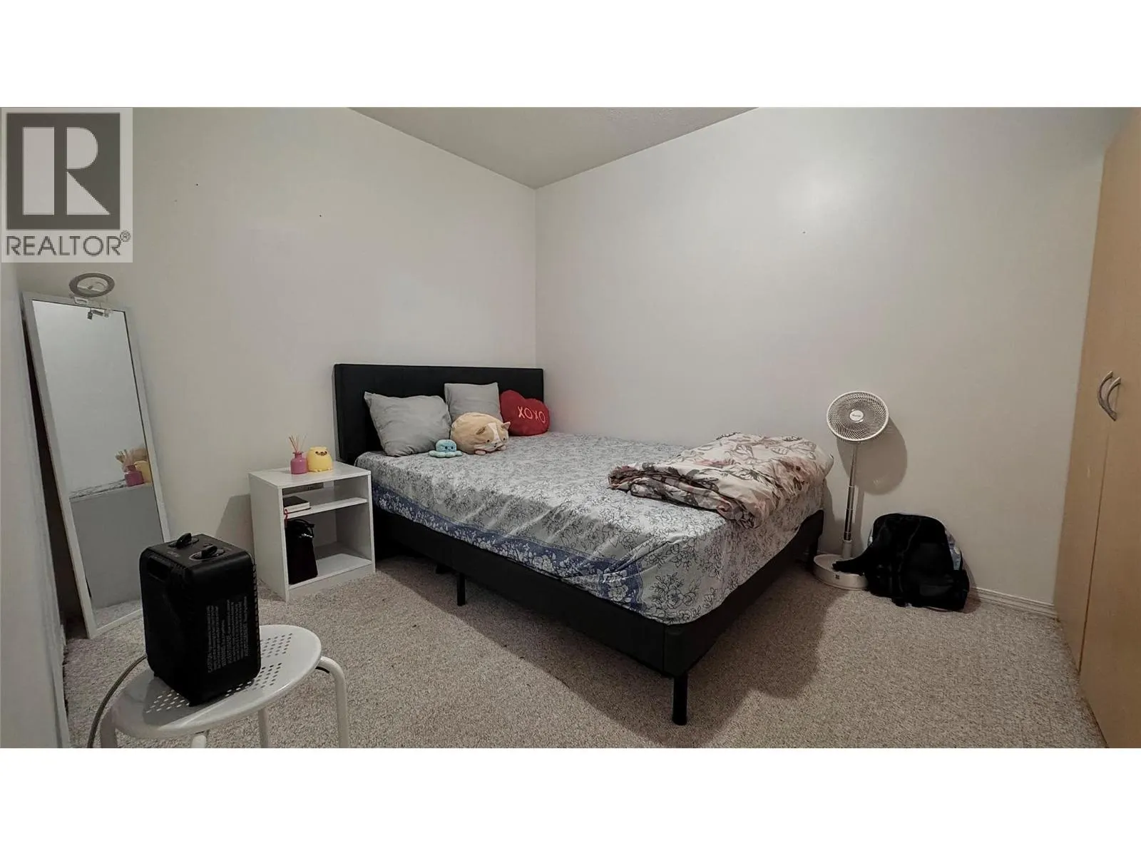 741 Dunrobin Drive