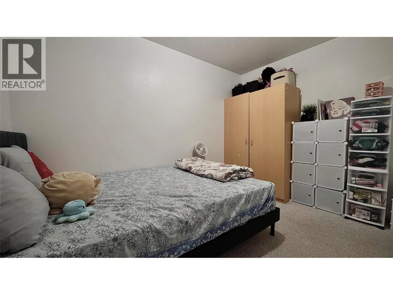 741 Dunrobin Drive