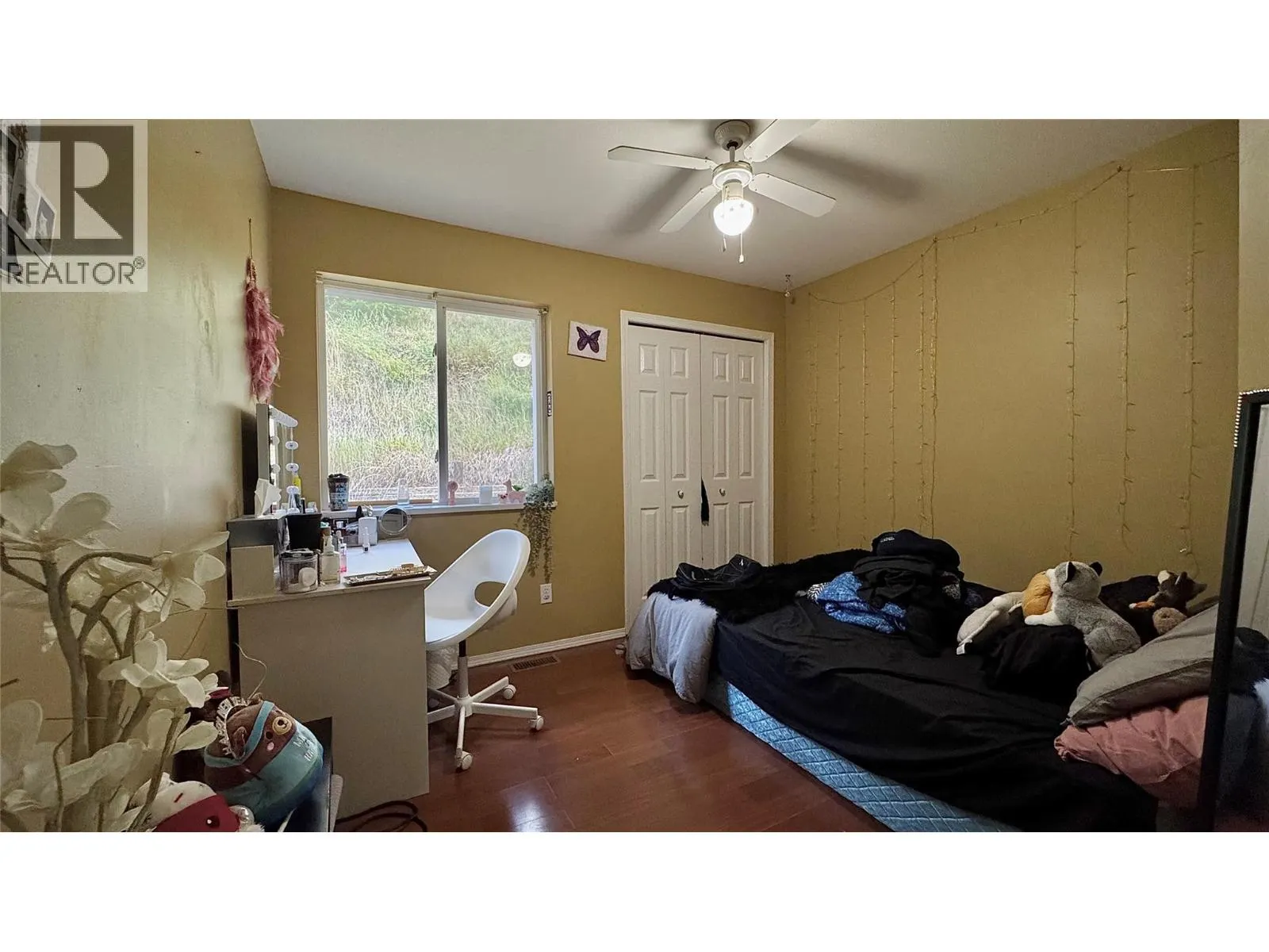 741 Dunrobin Drive